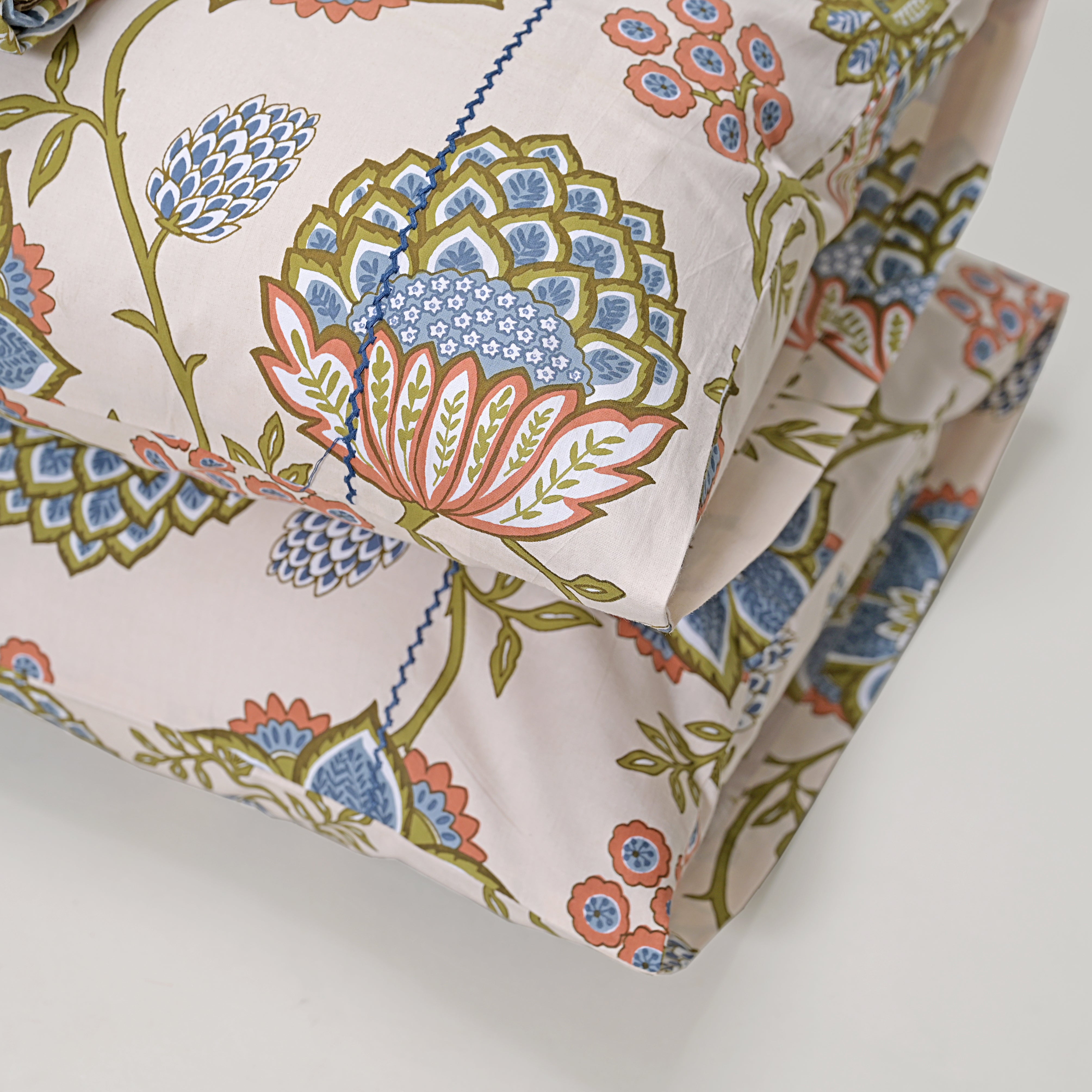 Victoria Taupe 300 TC Bedsheet