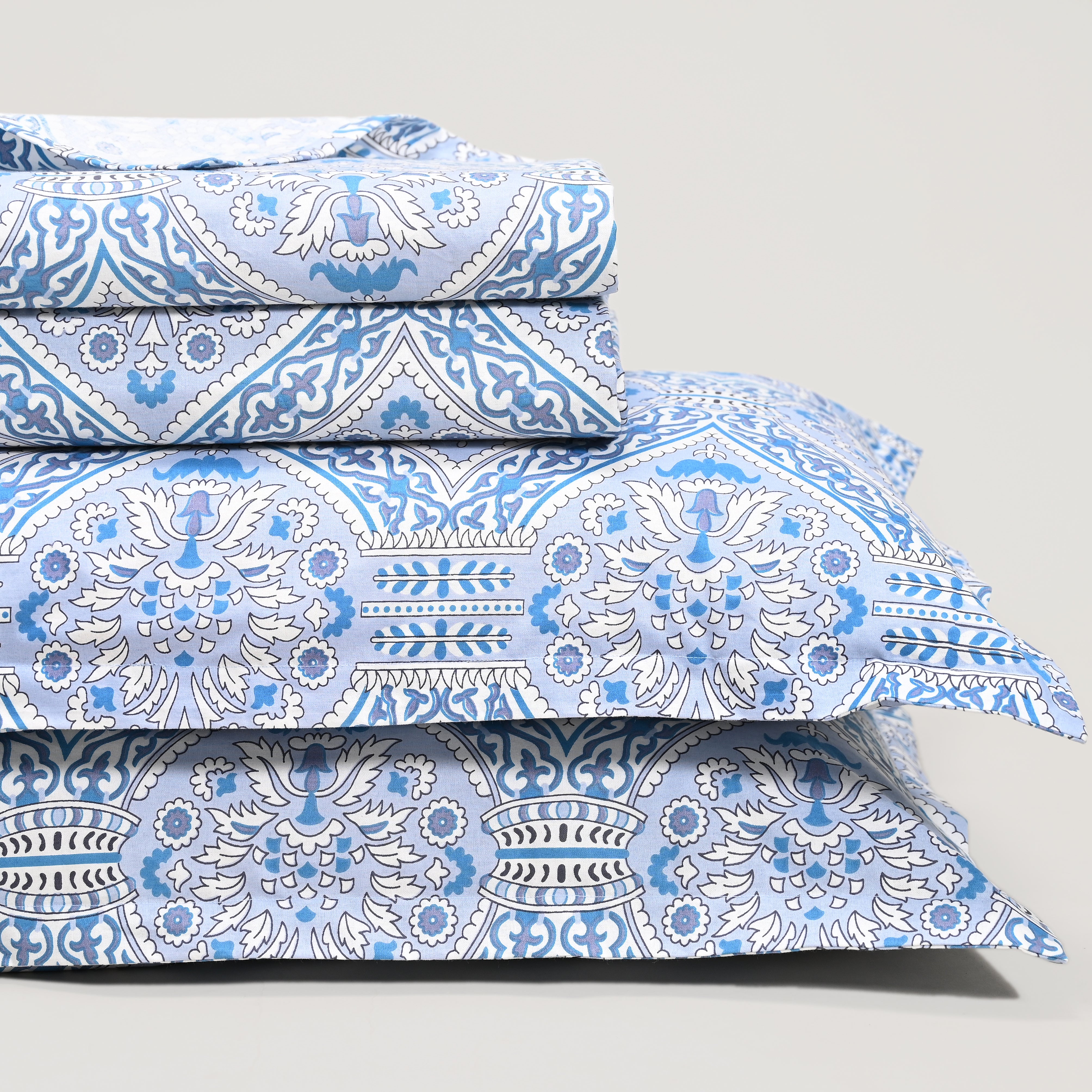 Samaanta Bed Sheet Set