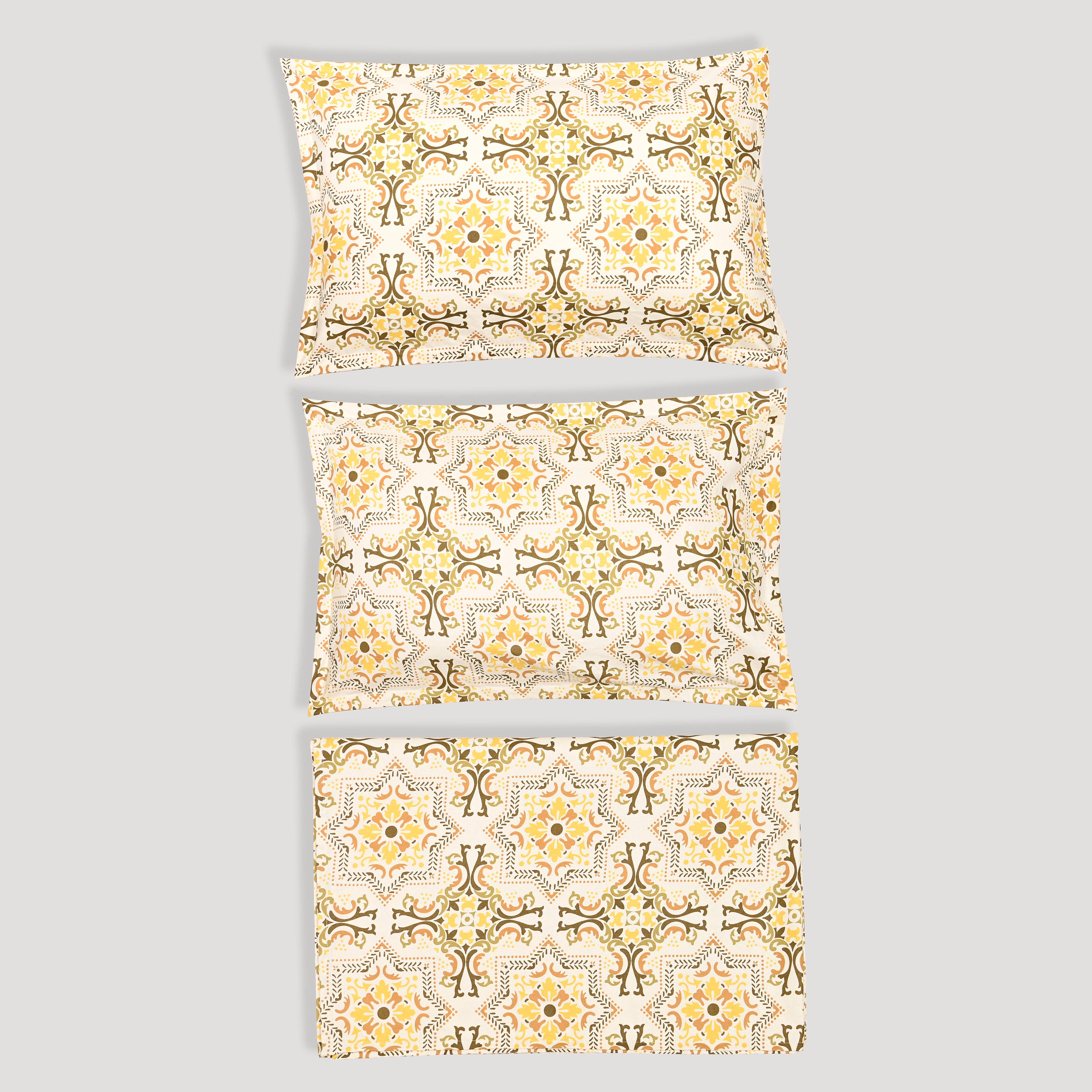 Fractalia king size pure cotton bed sheet set with pillow covers from Ocean Home.