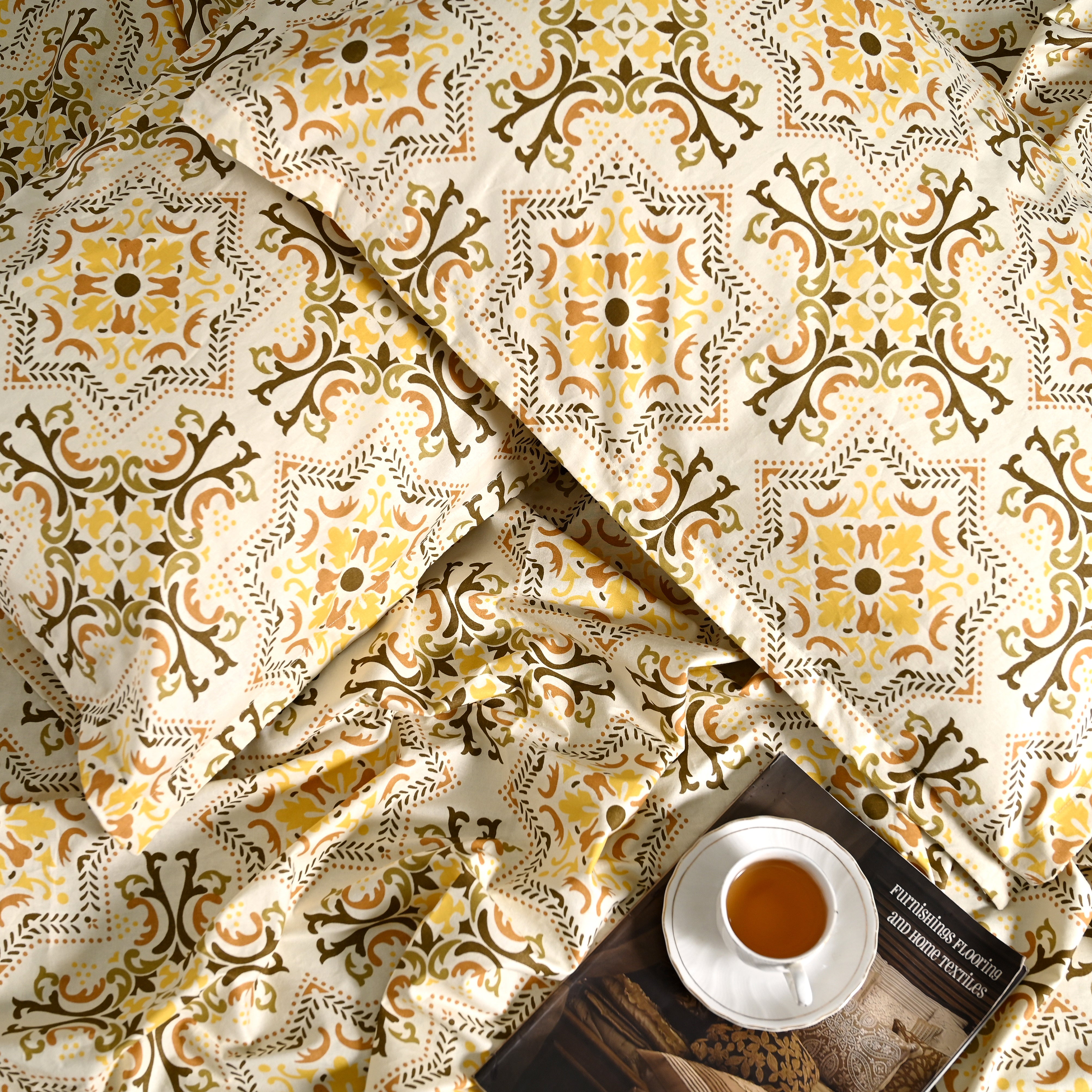 Fractalia king size pure cotton bed sheet set with pillow covers from Ocean Home.