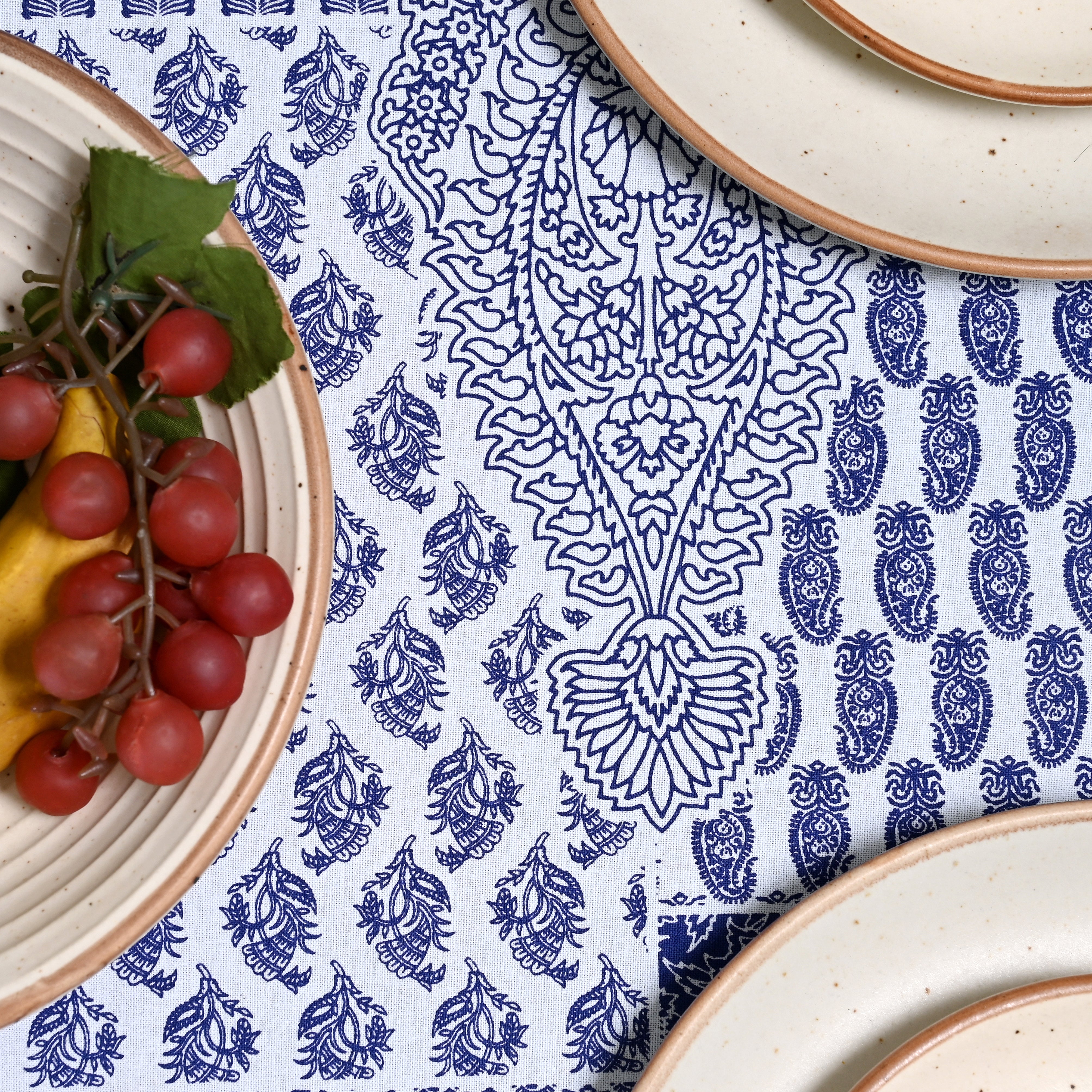 Patch Star 6 Seater Table Cover