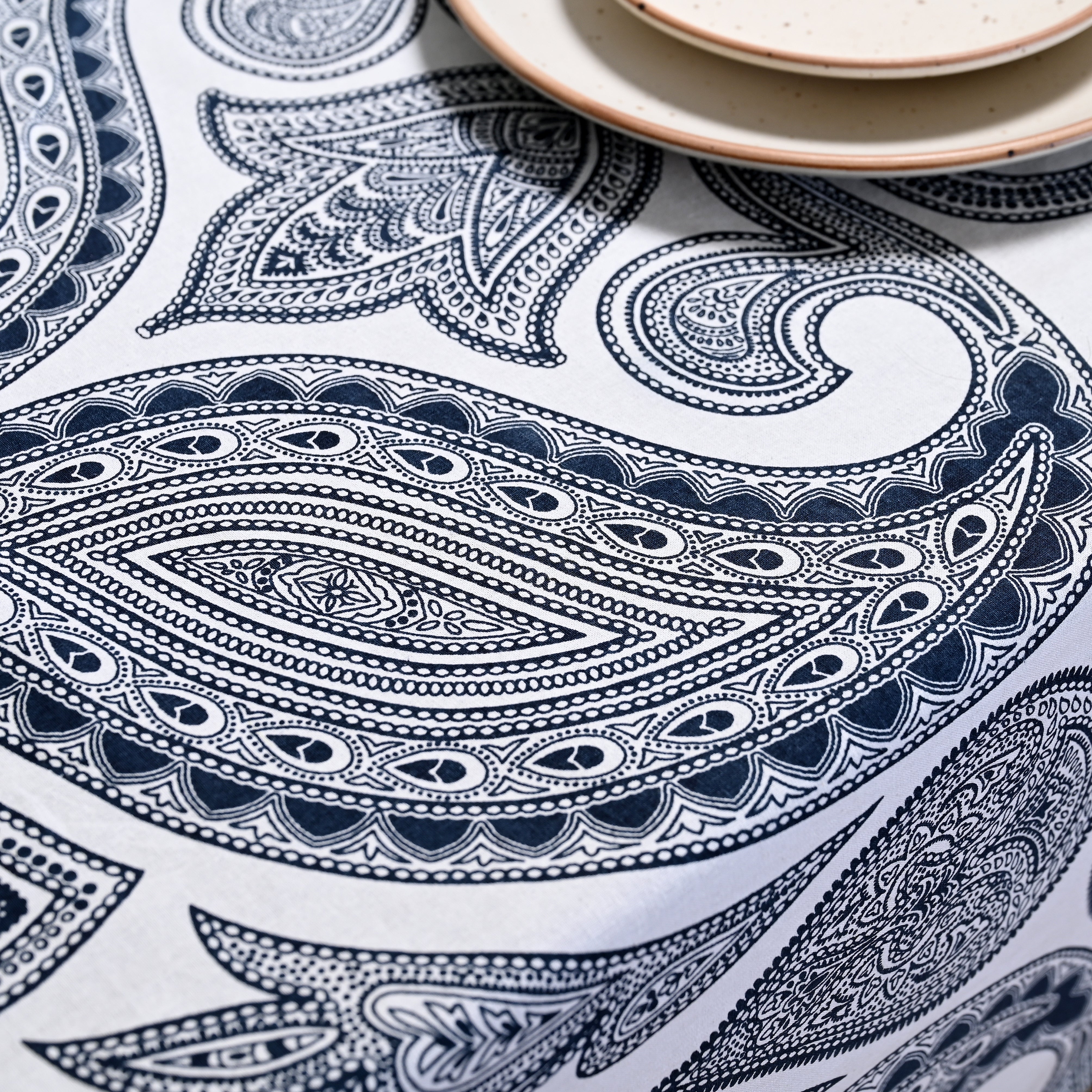 Stencil Chintz 6 Seater Table Cover