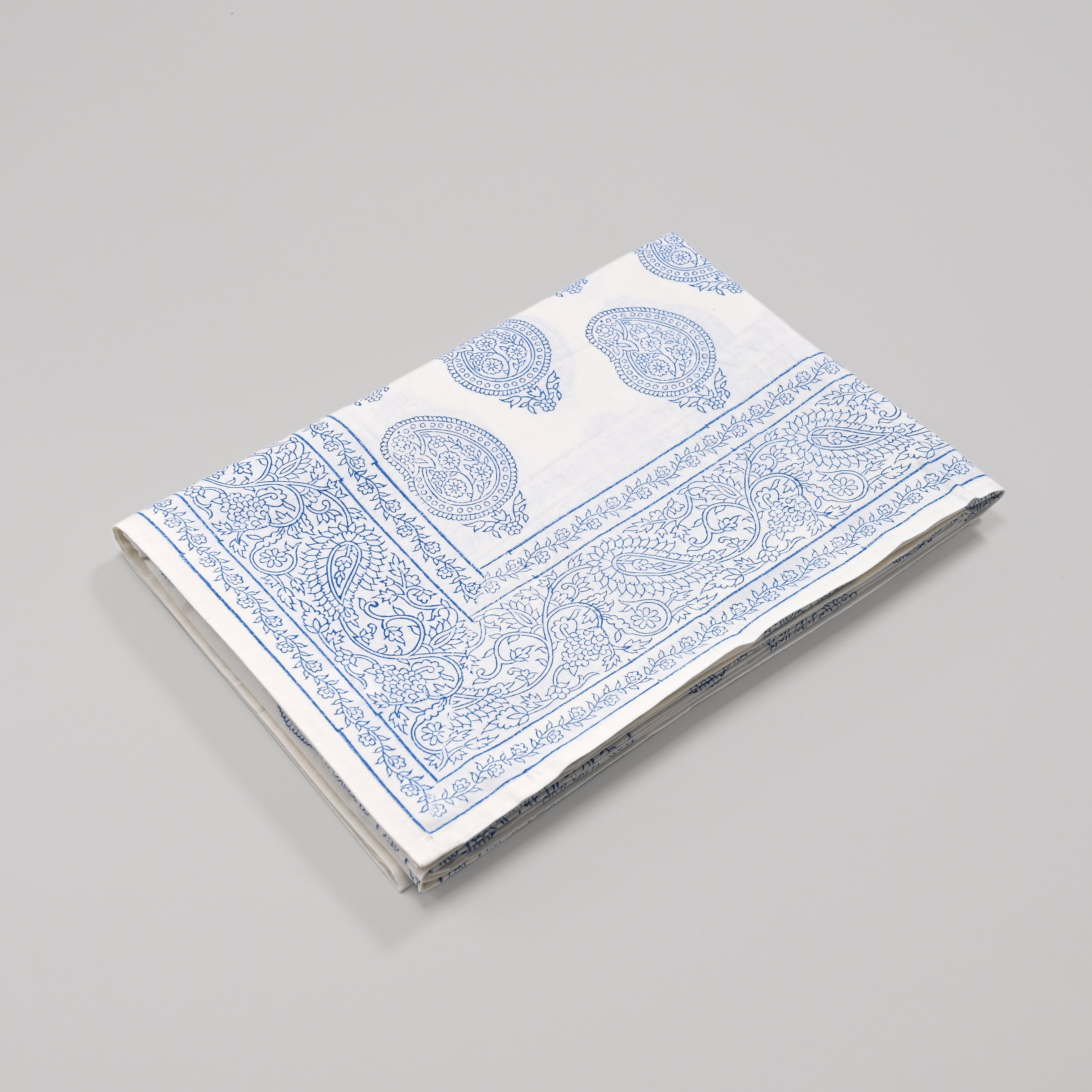 Stately Paisely 6 Seate Table Cover