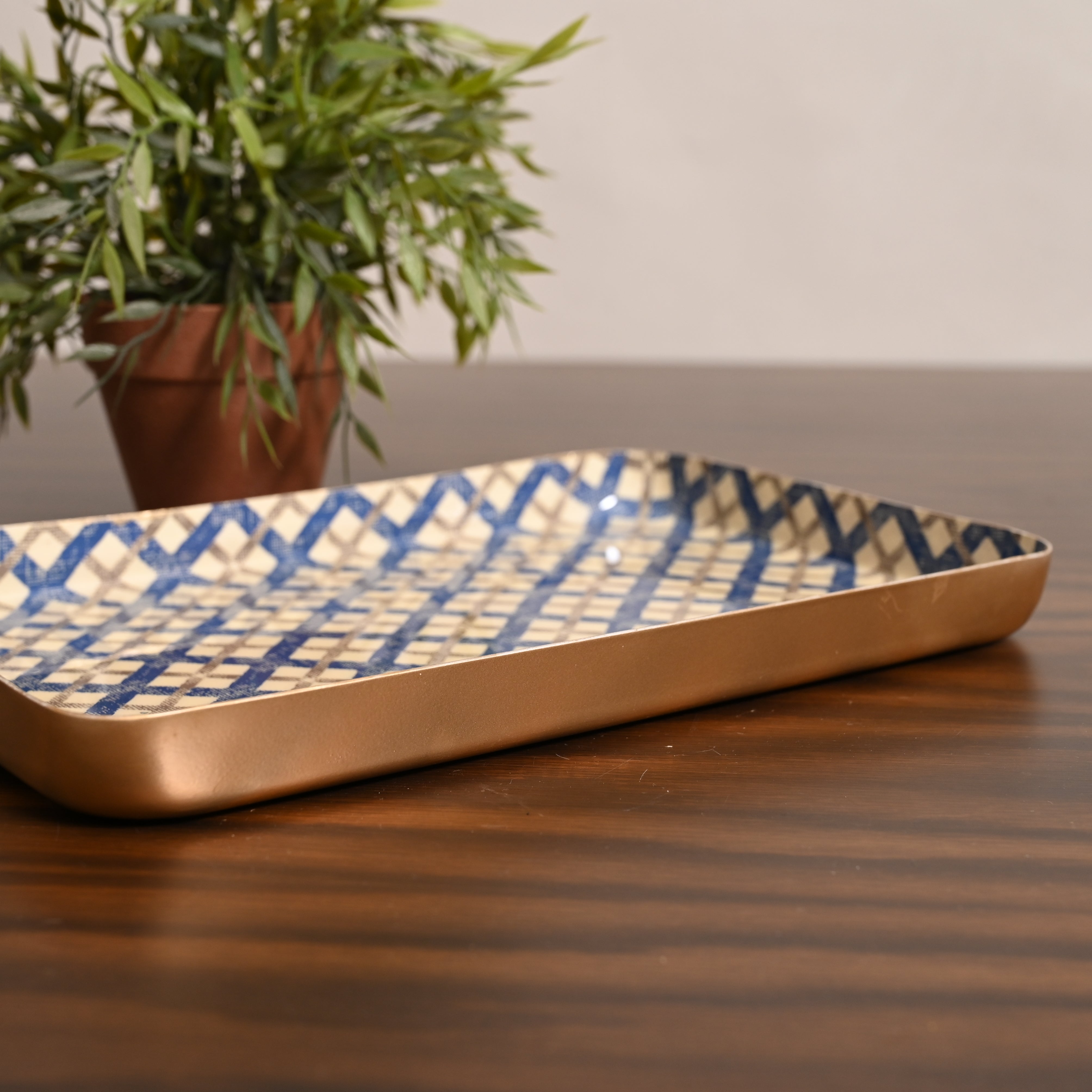 Petal & Pattern Set of Two Aluminium Trays
