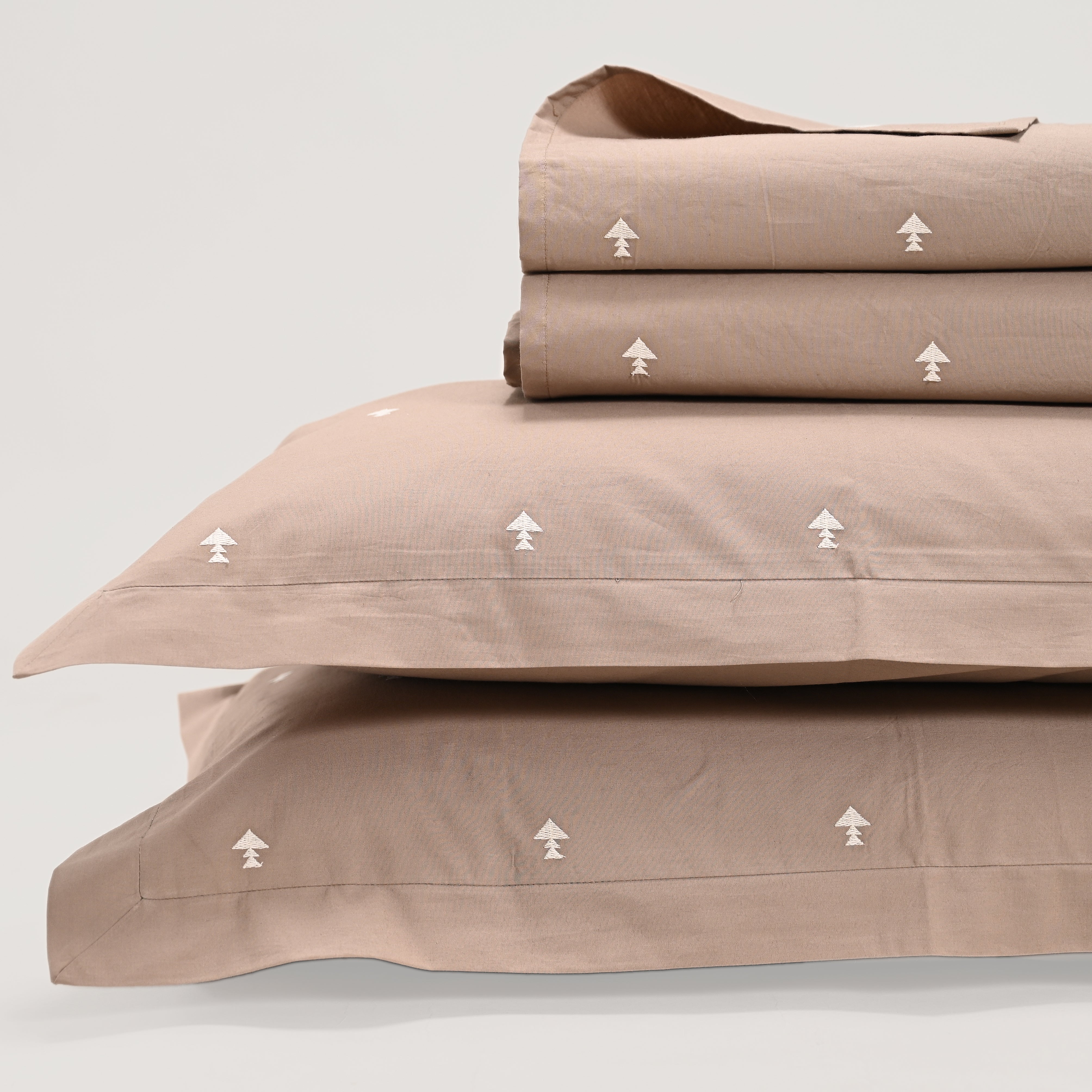 Noel Bedsheet - Regal Embroidered 300 TC Luxury Cotton Sheets
