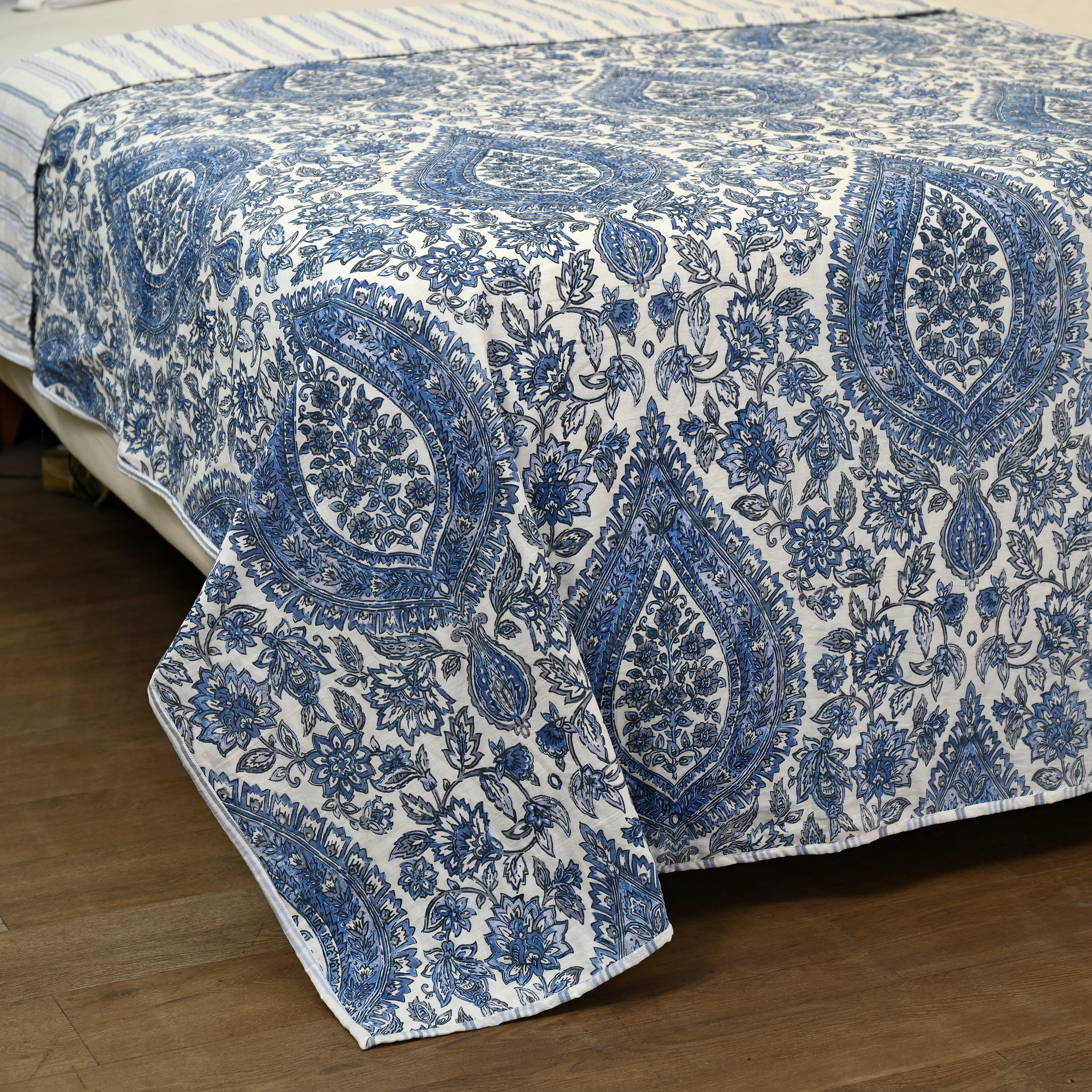 Damask Lightweight Cotton Dohar – Summer AC Blanket