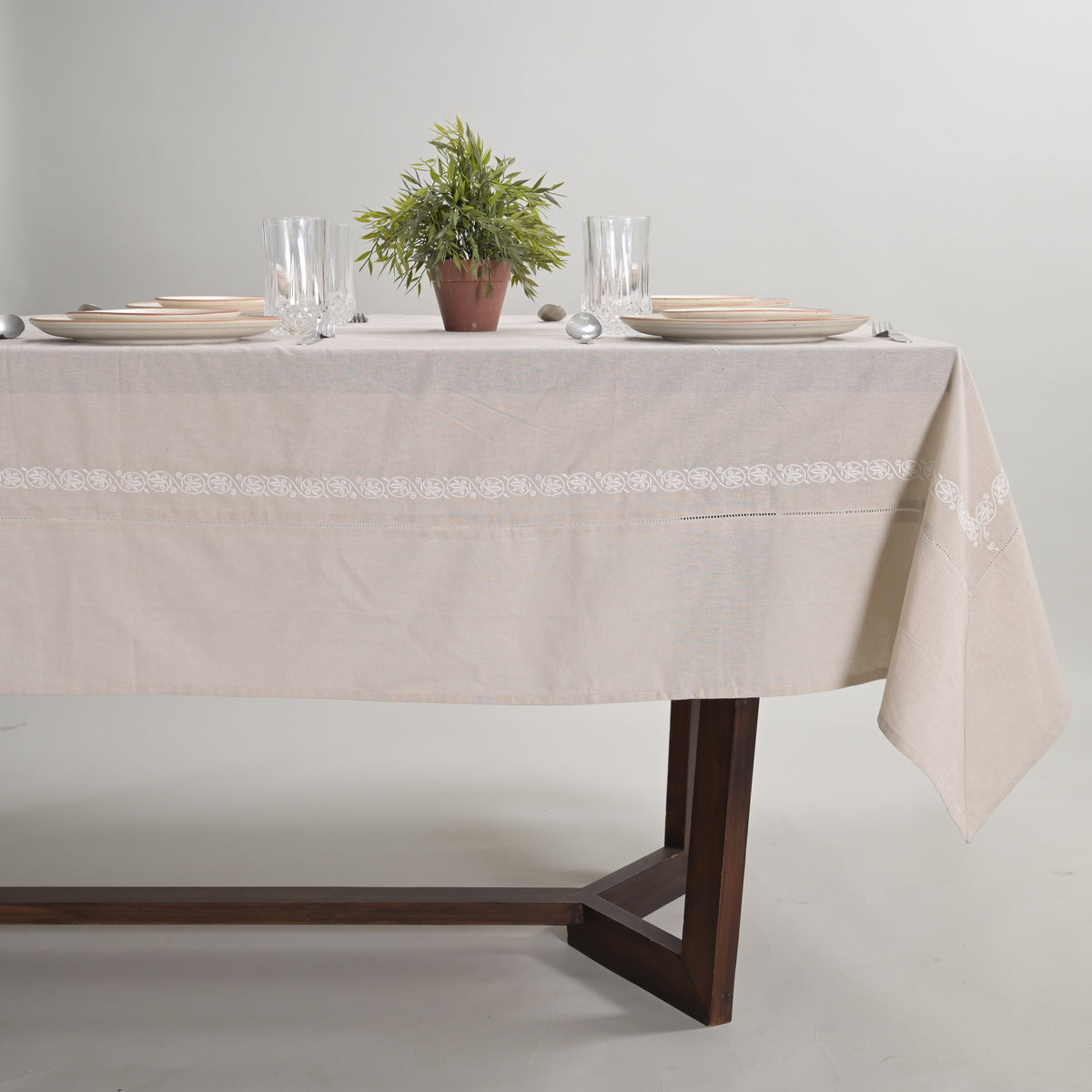 Decorour Table Cloth
