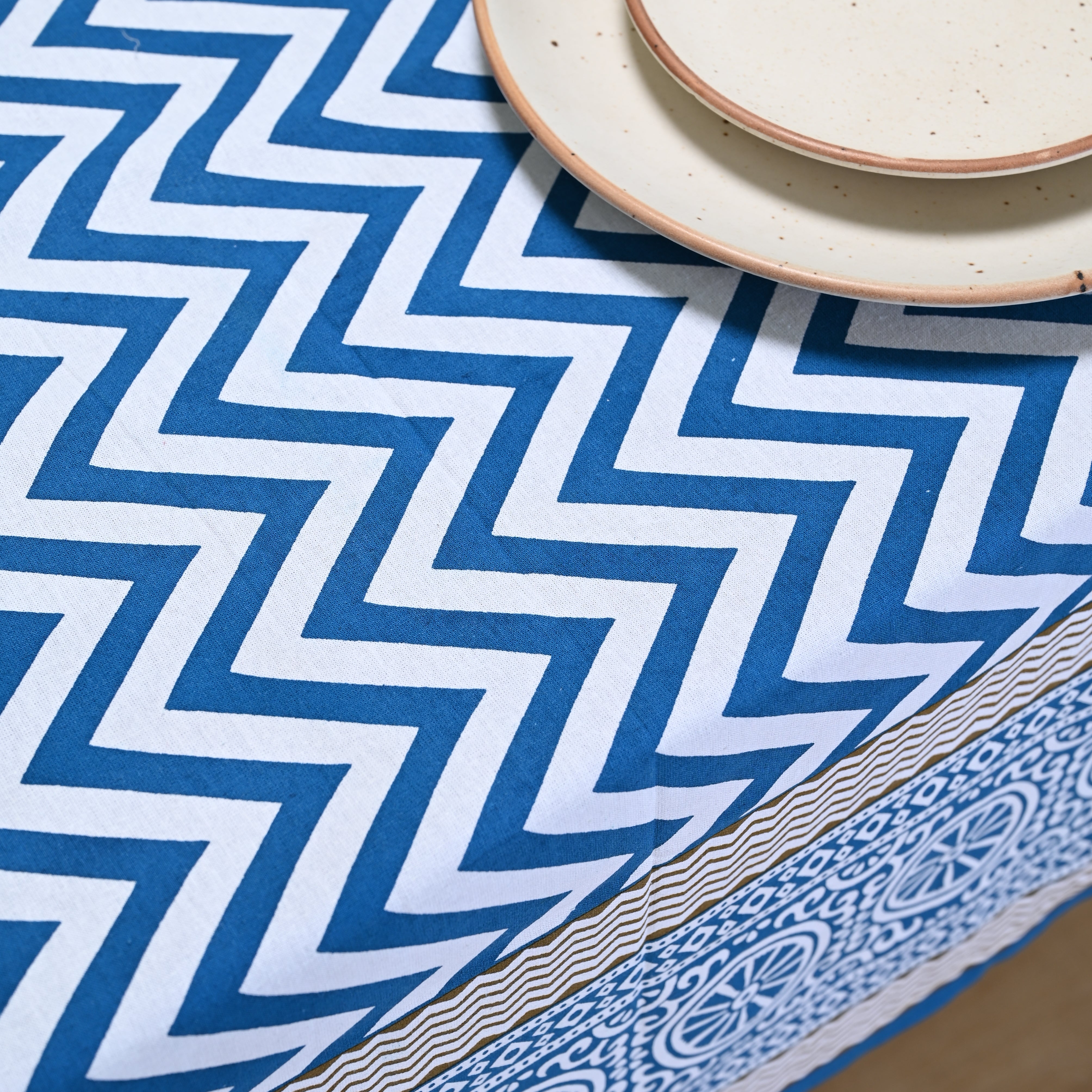 Chevron Traditional 4 Seater Table Cover