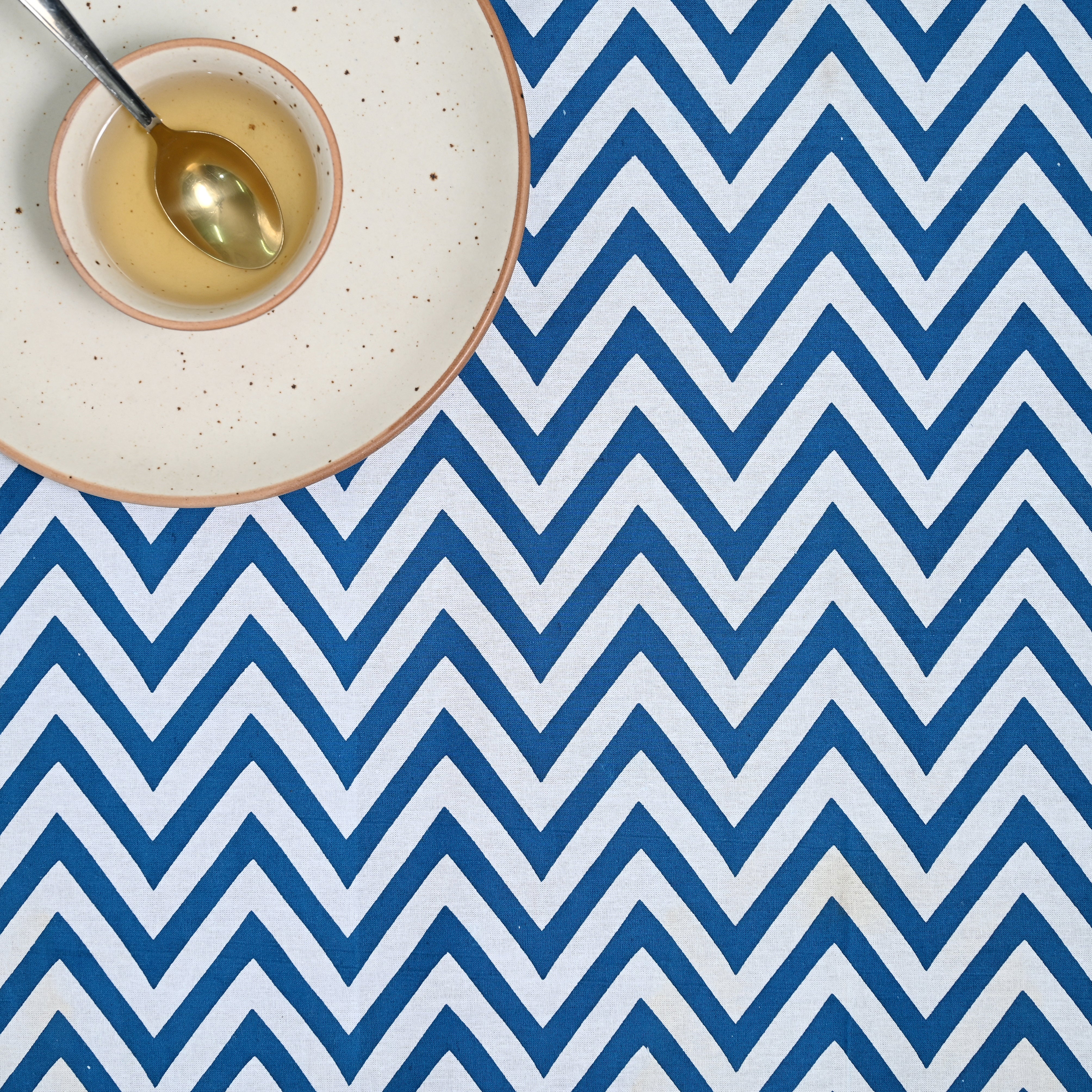 Chevron Traditional 4 Seater Table Cover