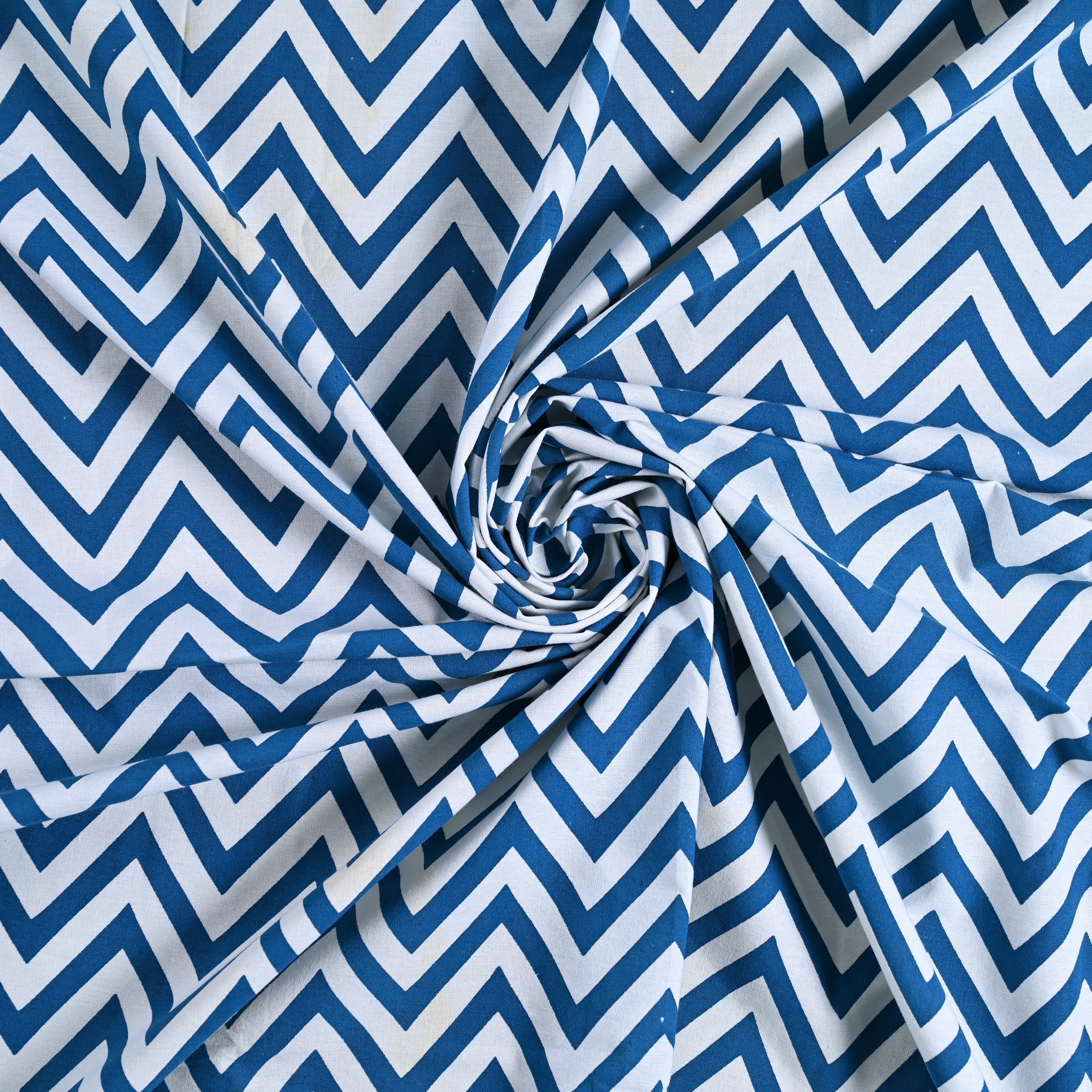 Chevron Traditional 4 Seater Table Cover