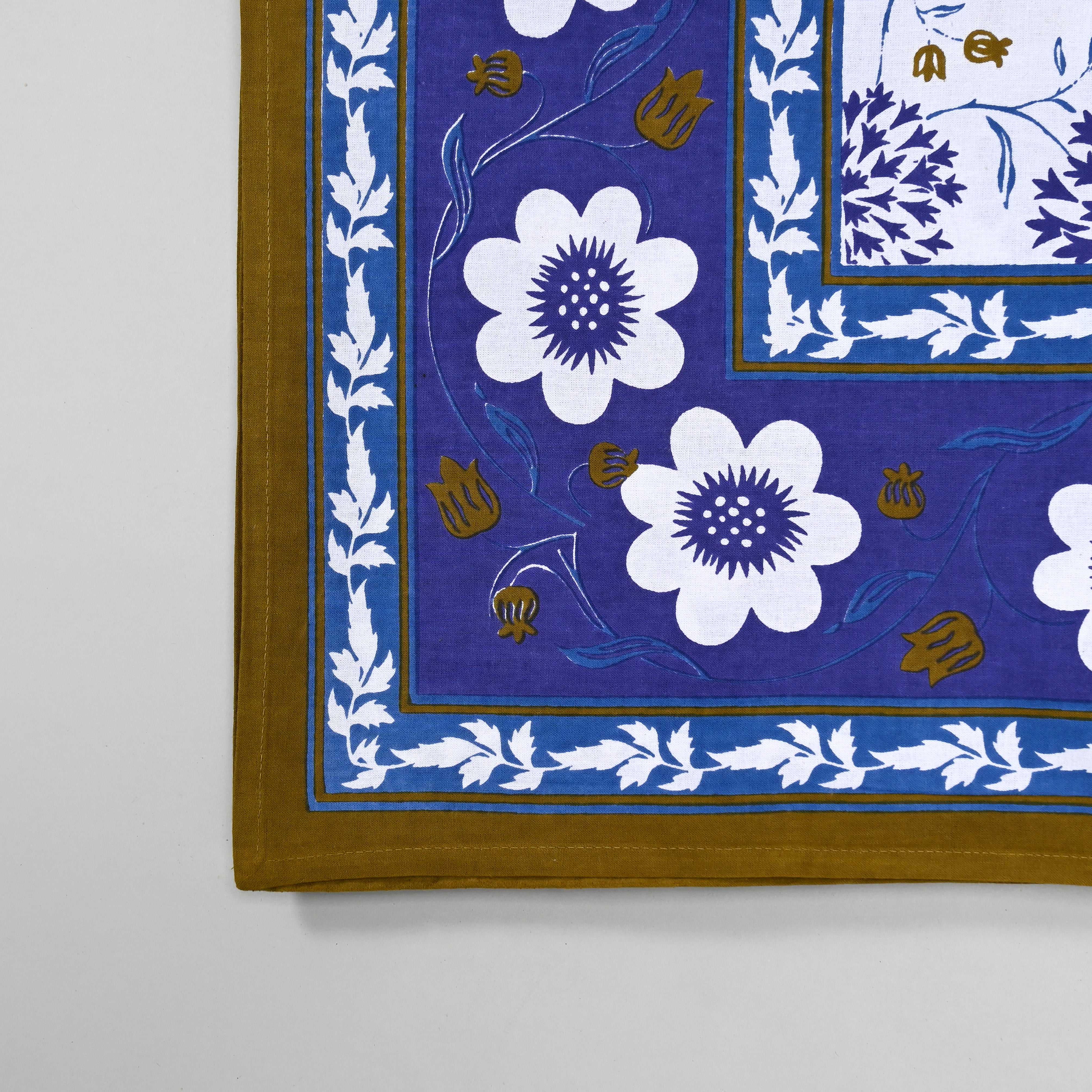 Kadamba 12 Seater Table Cover
