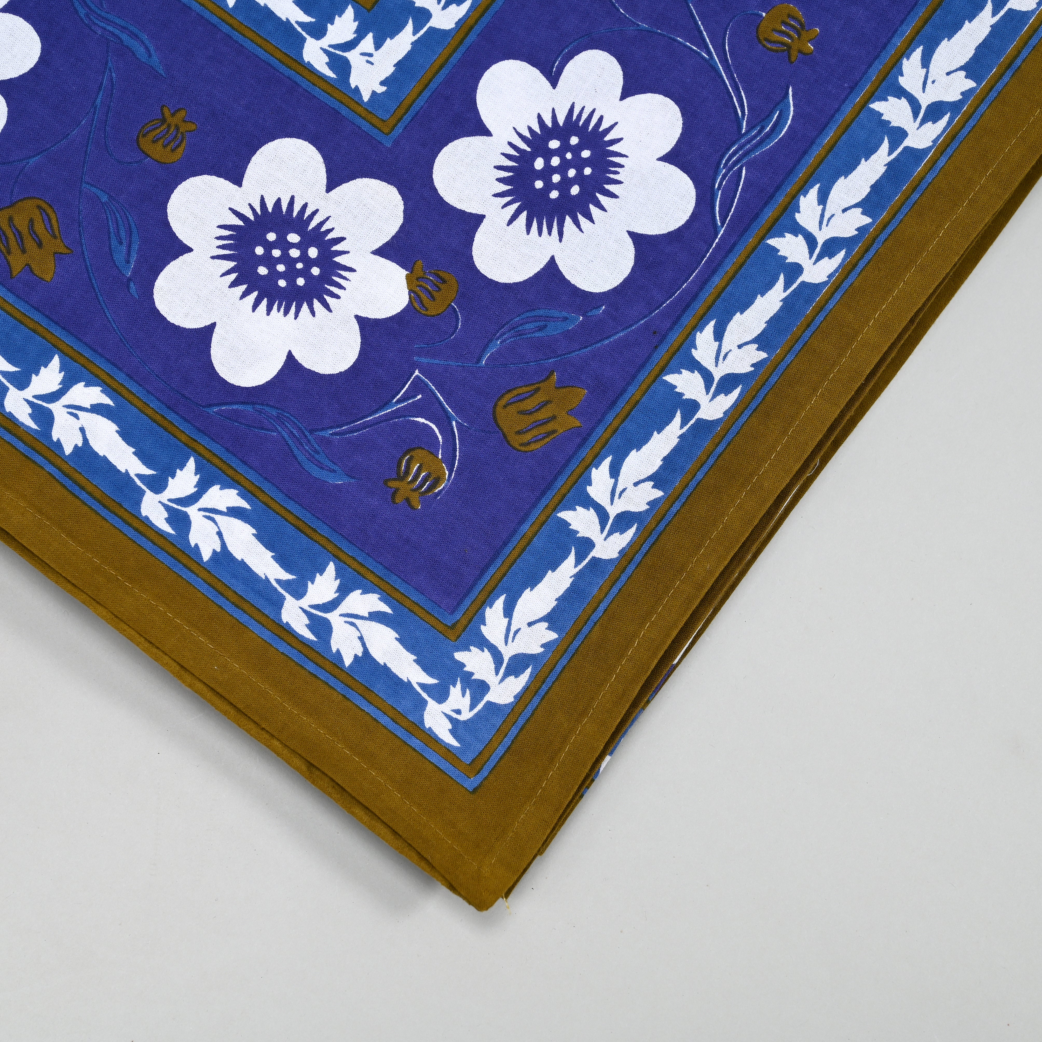 Kadamba 12 Seater Table Cover