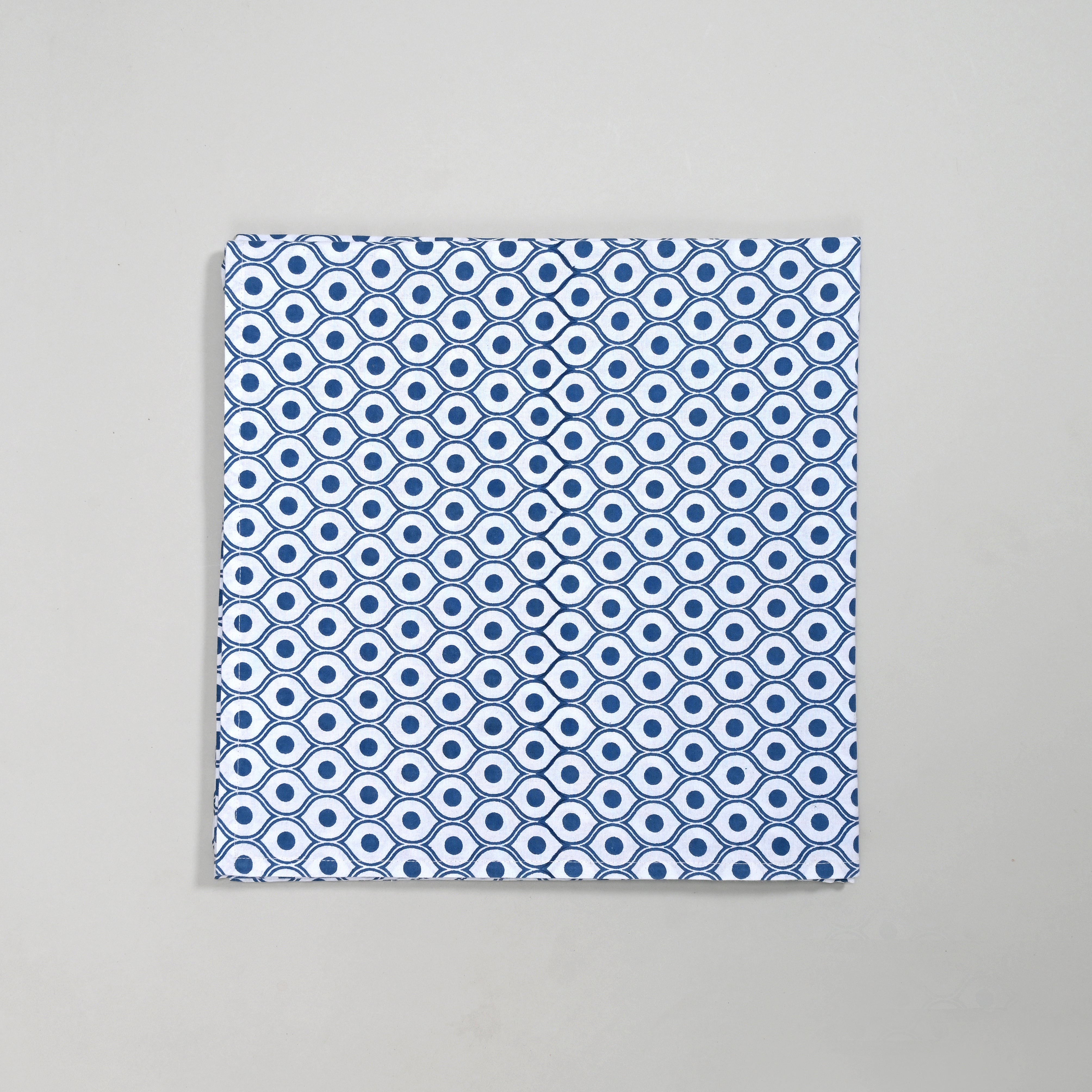 Eye Jaal 4 Seater Table Cover