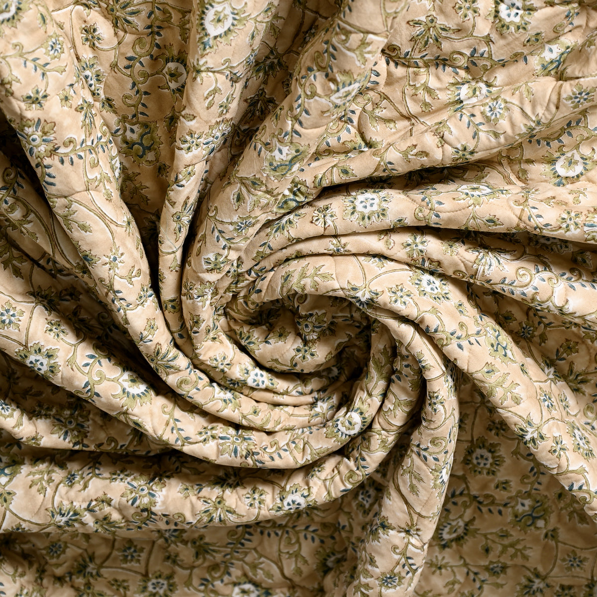 Solitaire Reversible Hand Block Printed Cotton Quilt (Copy)