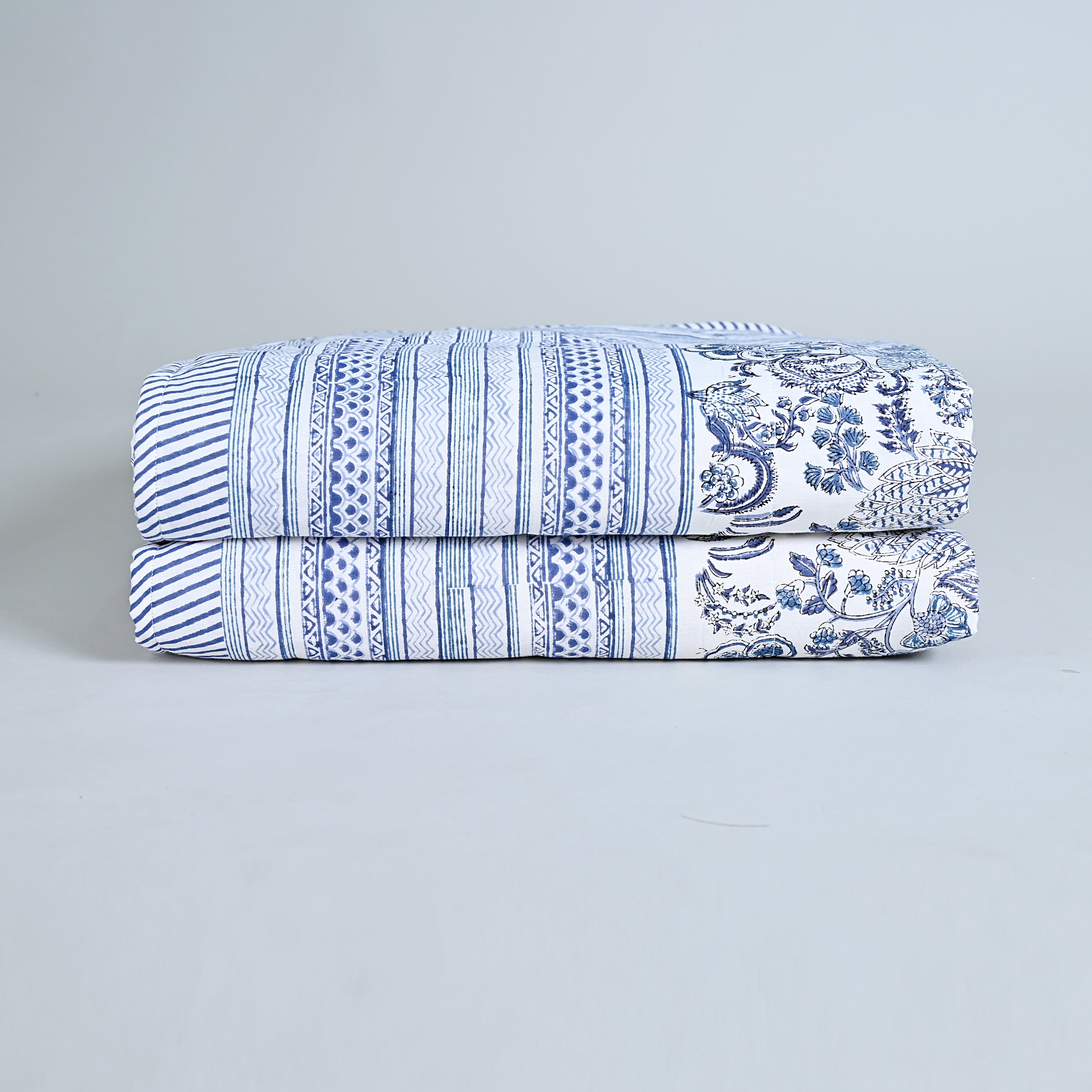 Ketki Lightwight Flannel Filled, Soft Summer Blanket/ Dohar