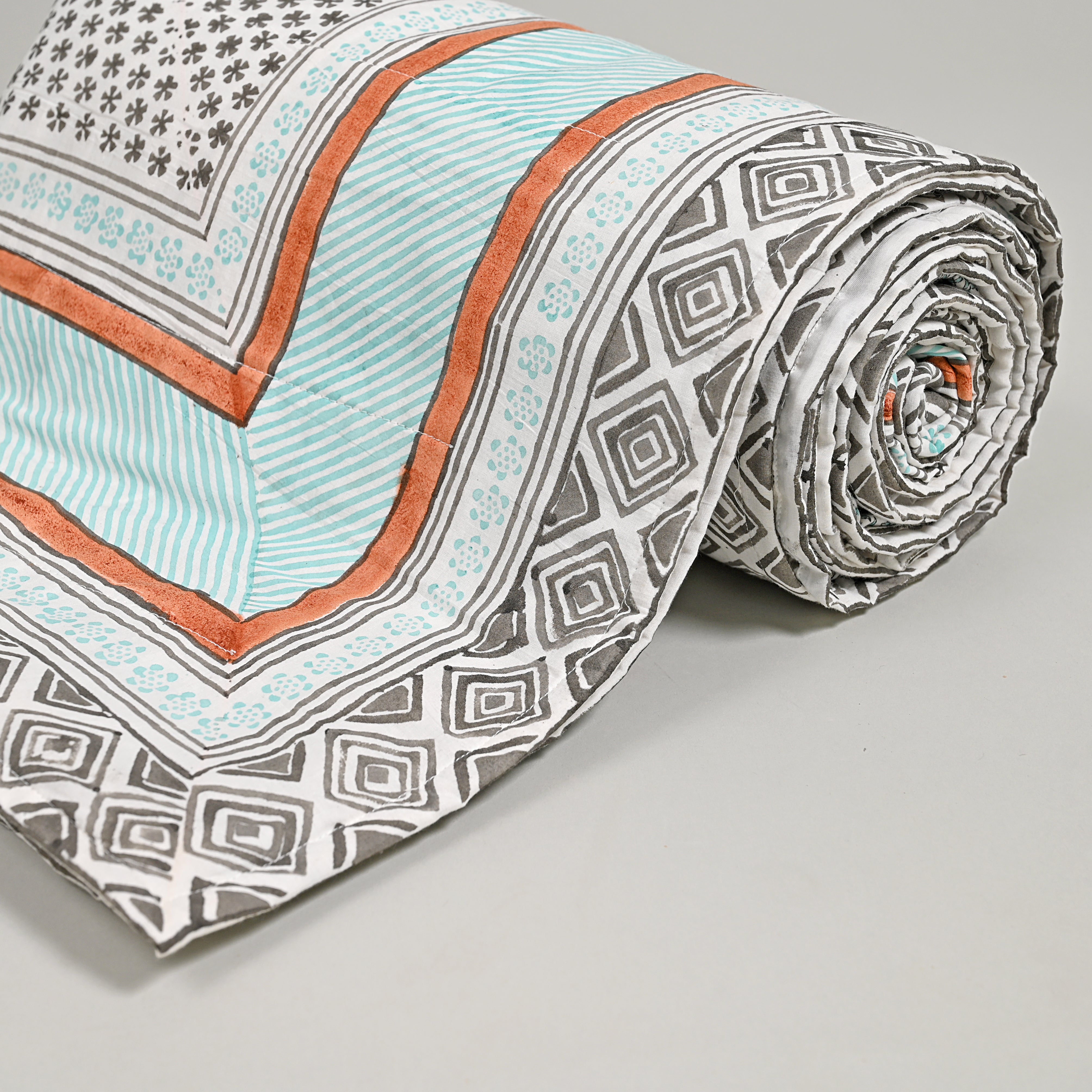 Euphoria Lightwight Flannel Filled, Soft Summer Blanket/ Dohar