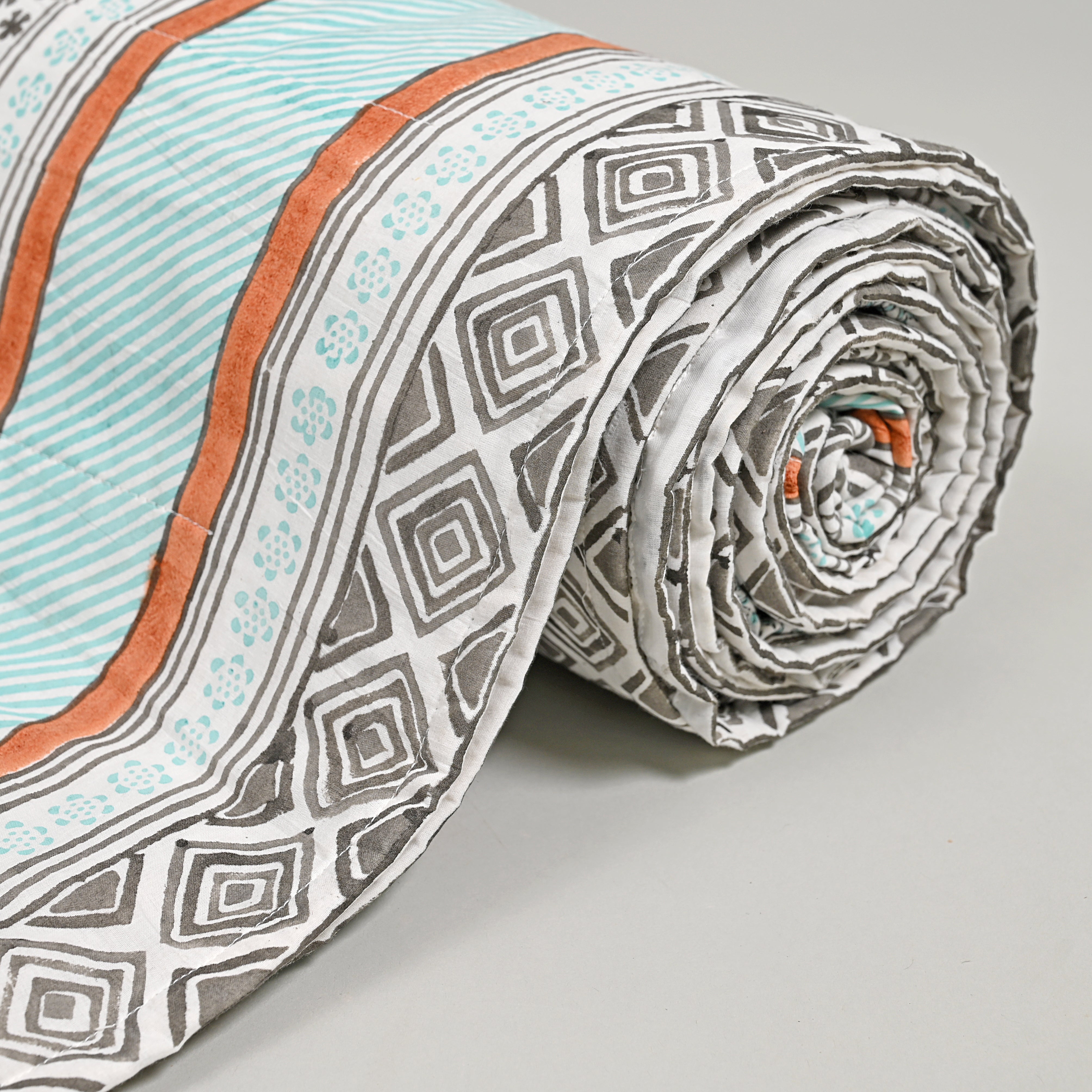 Euphoria Lightwight Flannel Filled, Soft Summer Blanket/ Dohar