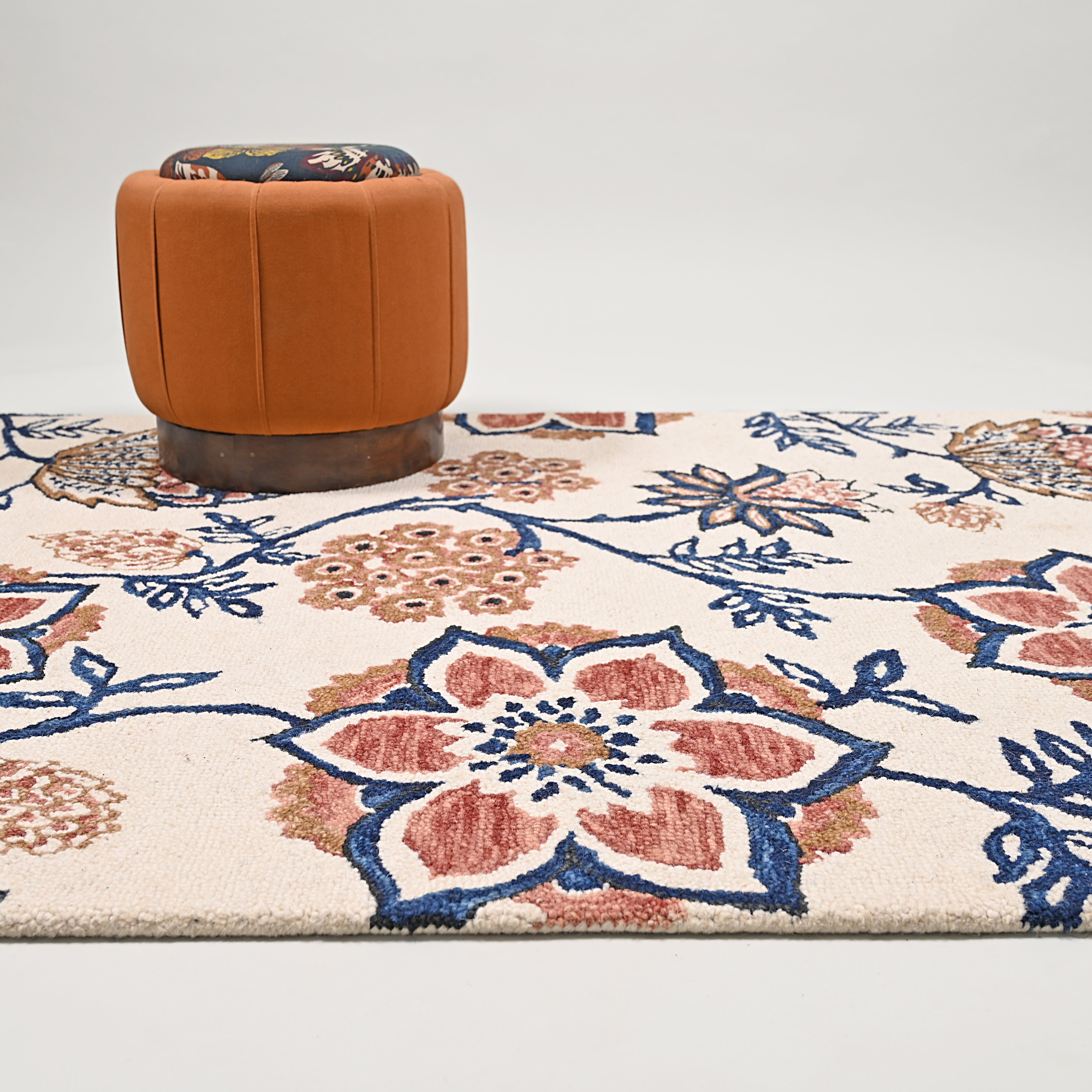 Vicotria Hand Tufted Carpet