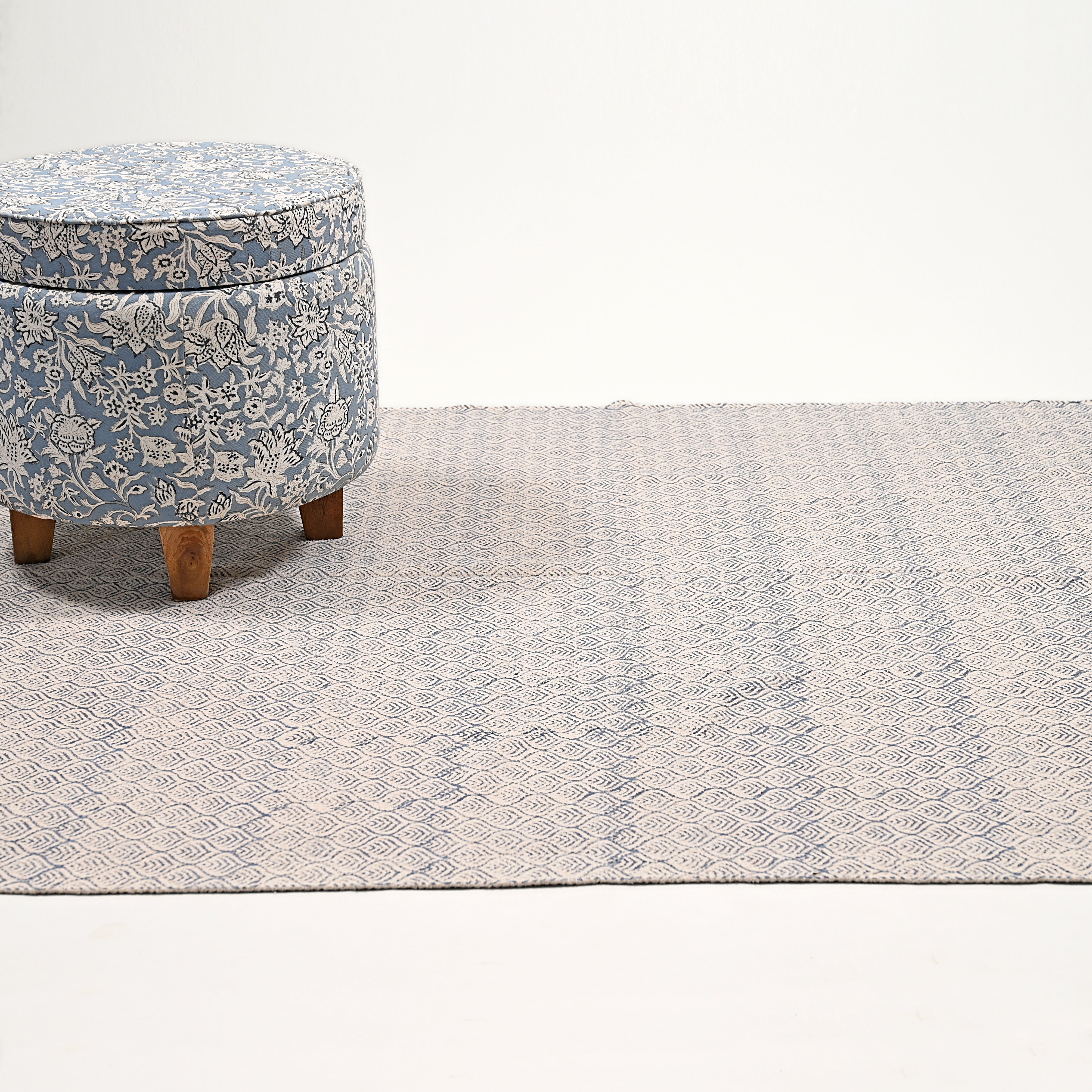 Bagh Contemporary Area Rug