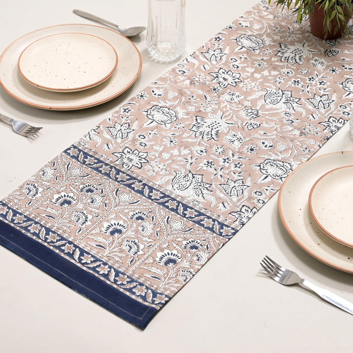 Florence Table Runner