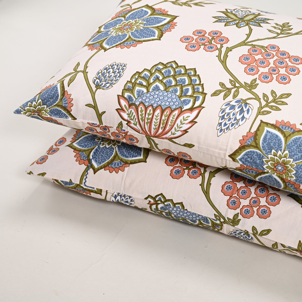 Victoria Vintage 300 TC Embroidered Pillow Covers – Set of 2