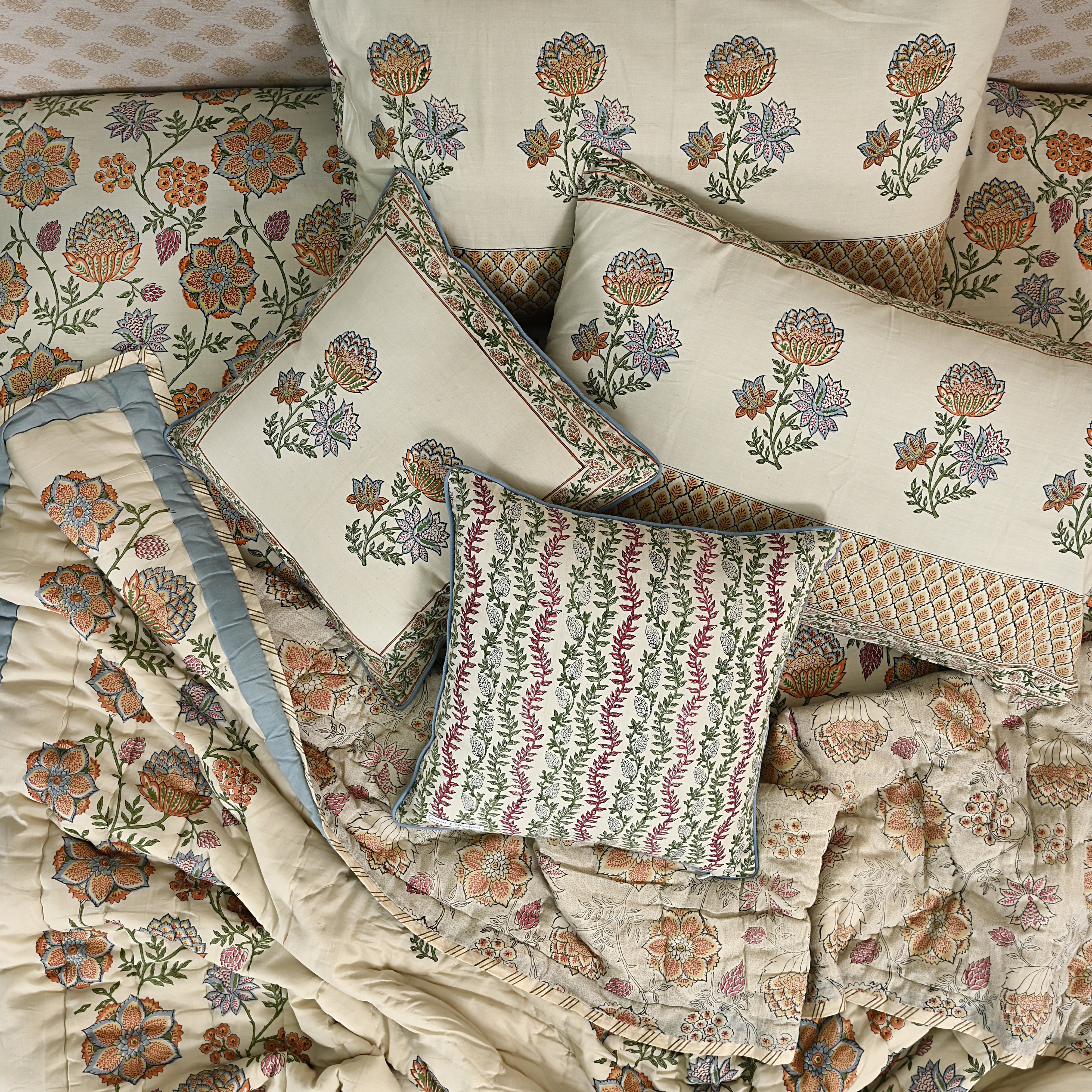 Vintage Victoria Bedding Set