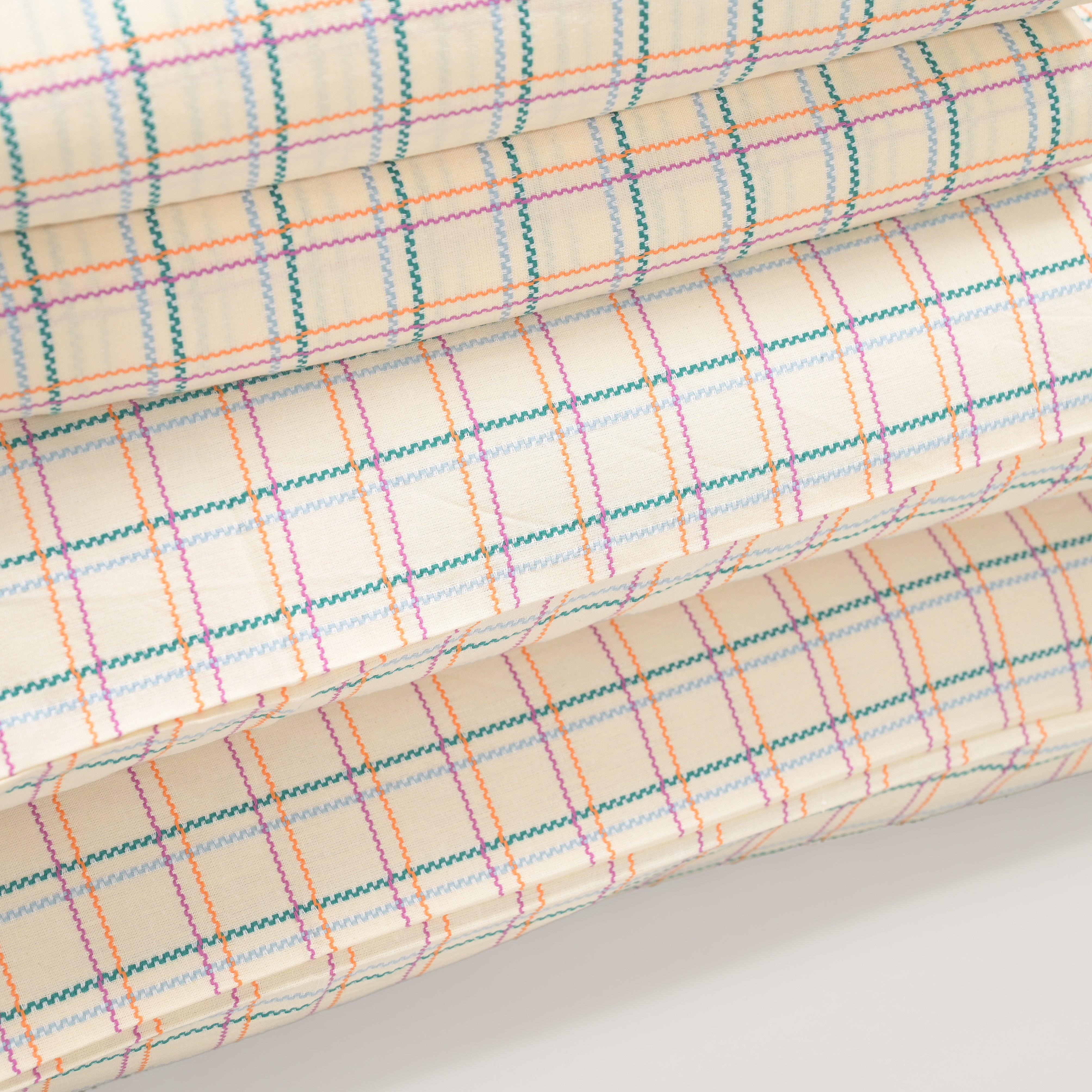 Wavy Checks Bedsheet