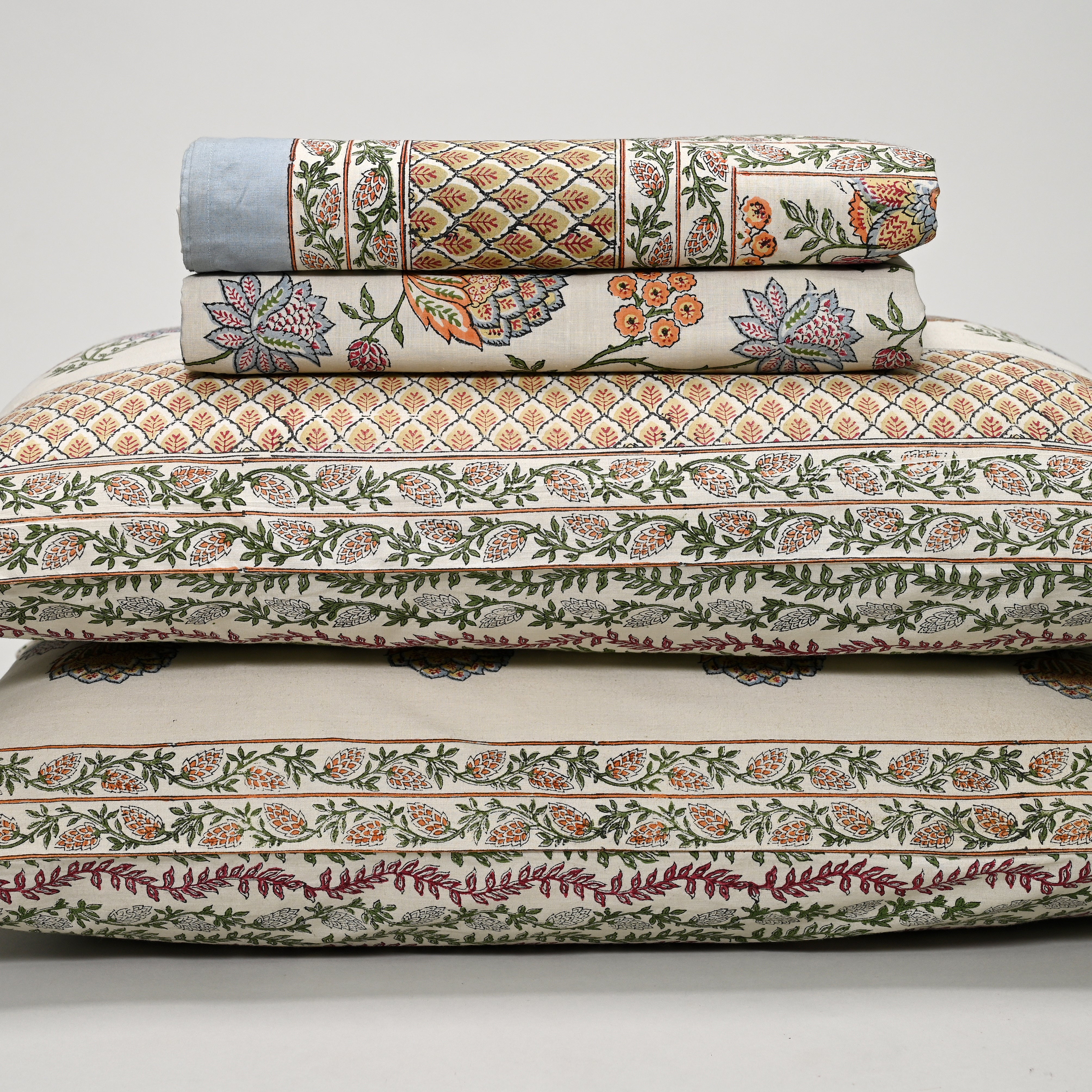Victoria Vintage Bed Sheet