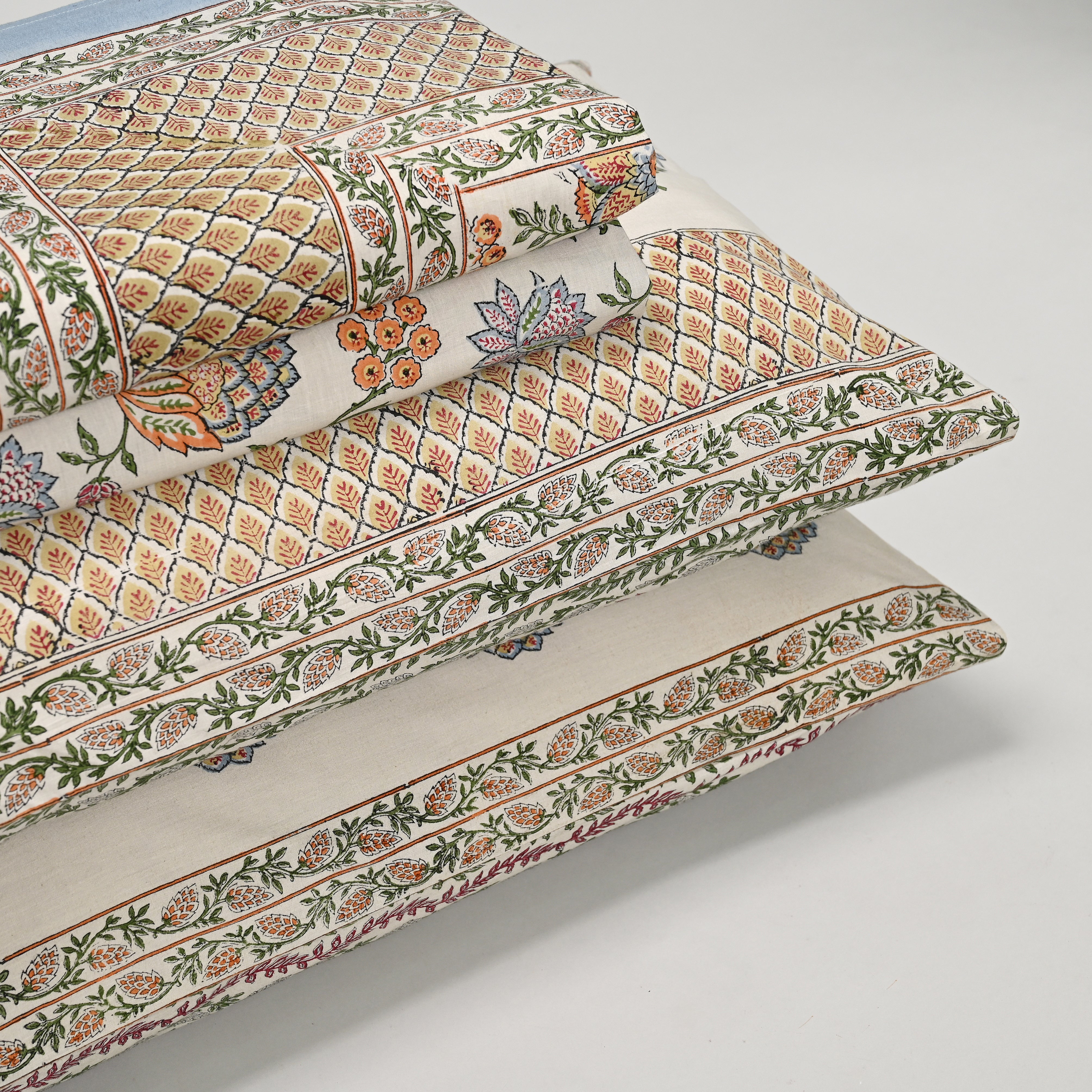 Victoria Vintage Bed Sheet
