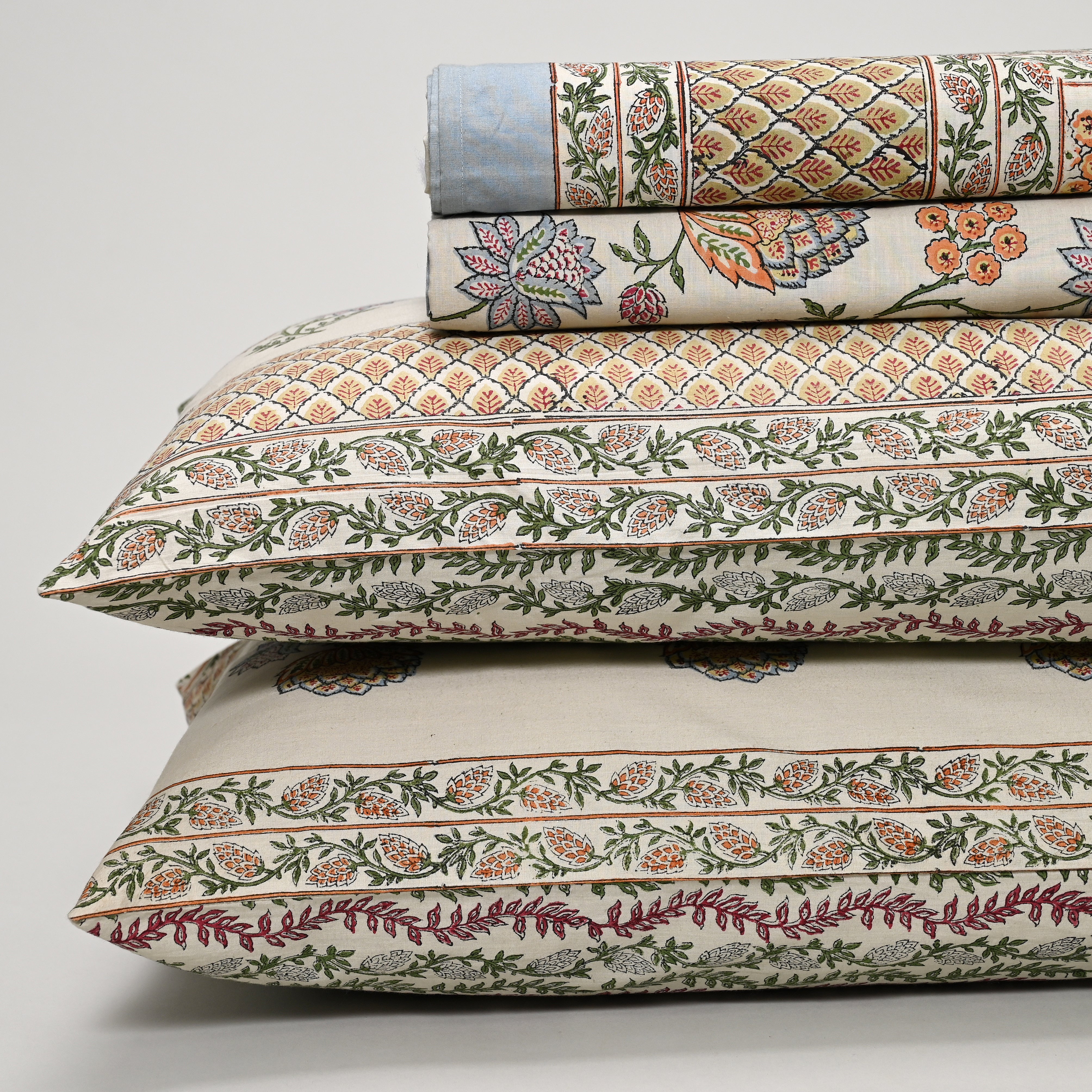 Victoria Vintage Bed Sheet