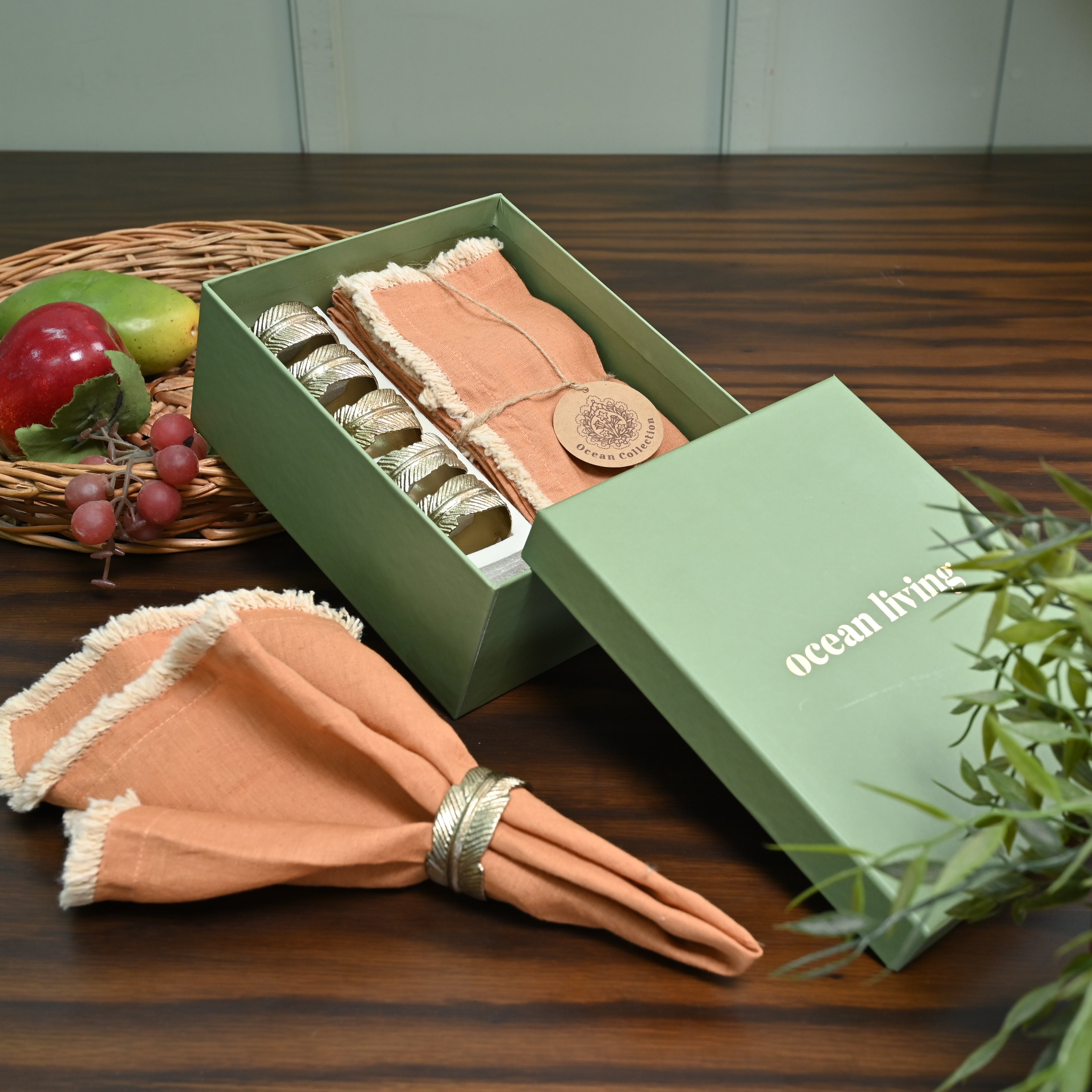 Linen Napkins with rings Gift Set