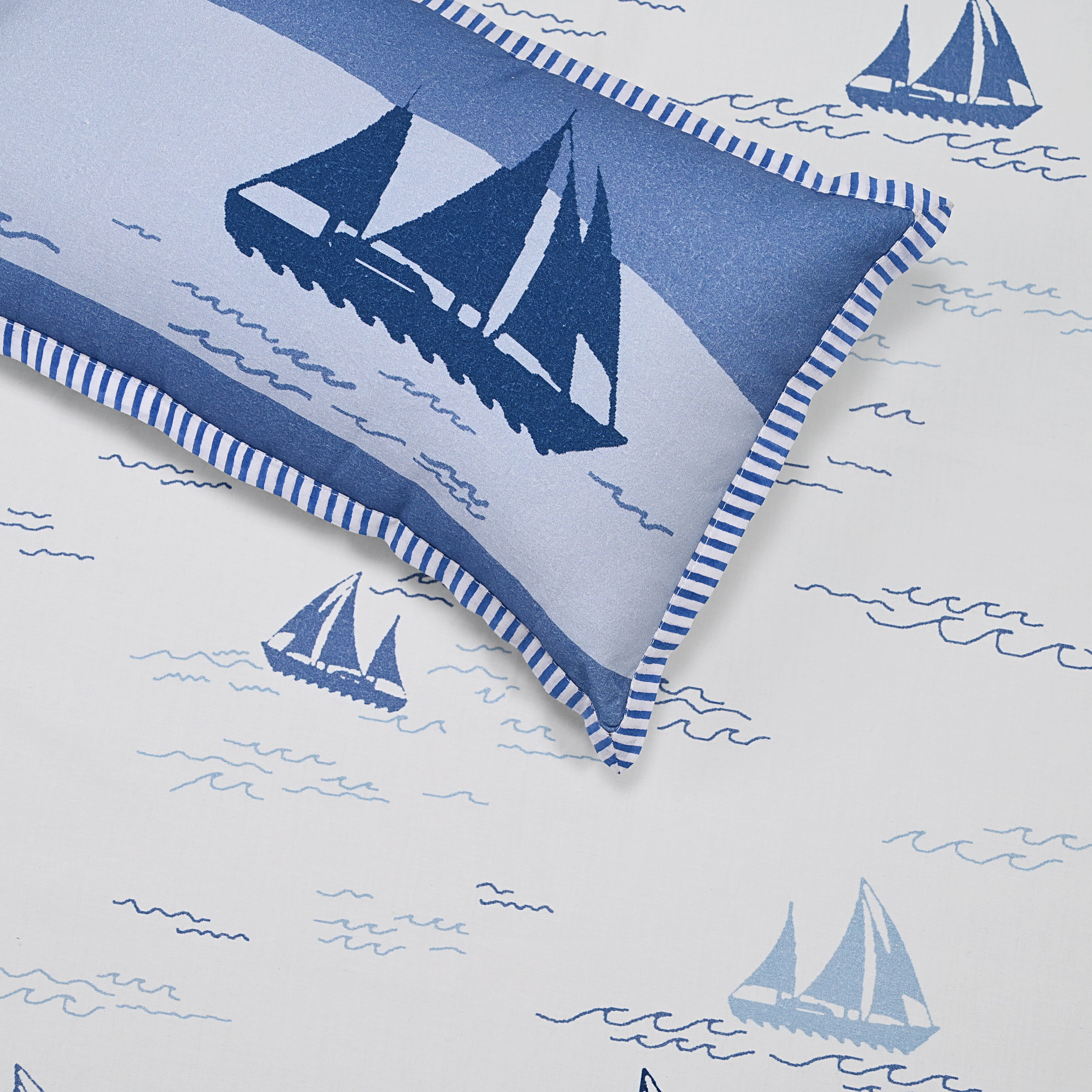 Bedsheet + Pillow