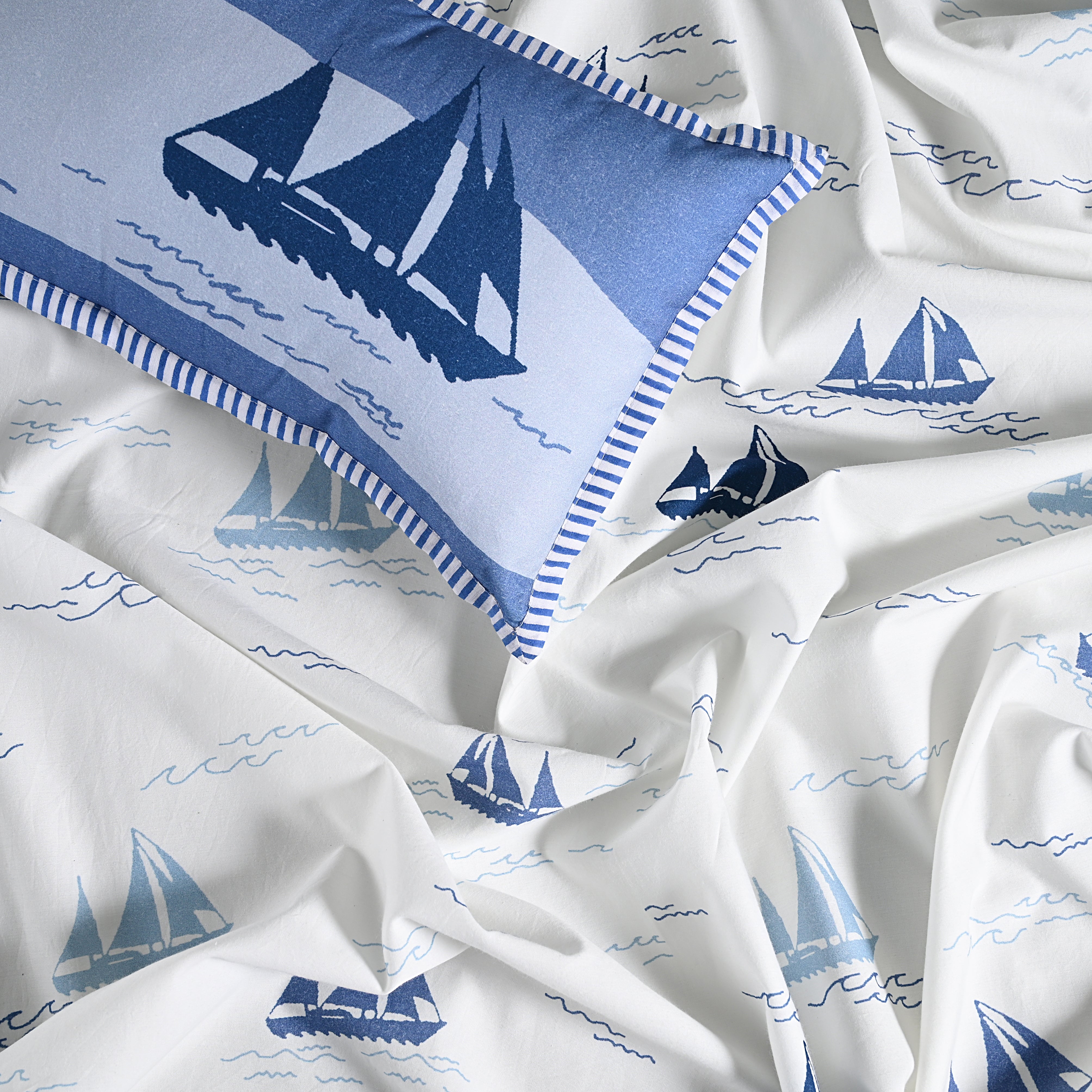 Bedsheet + Pillow