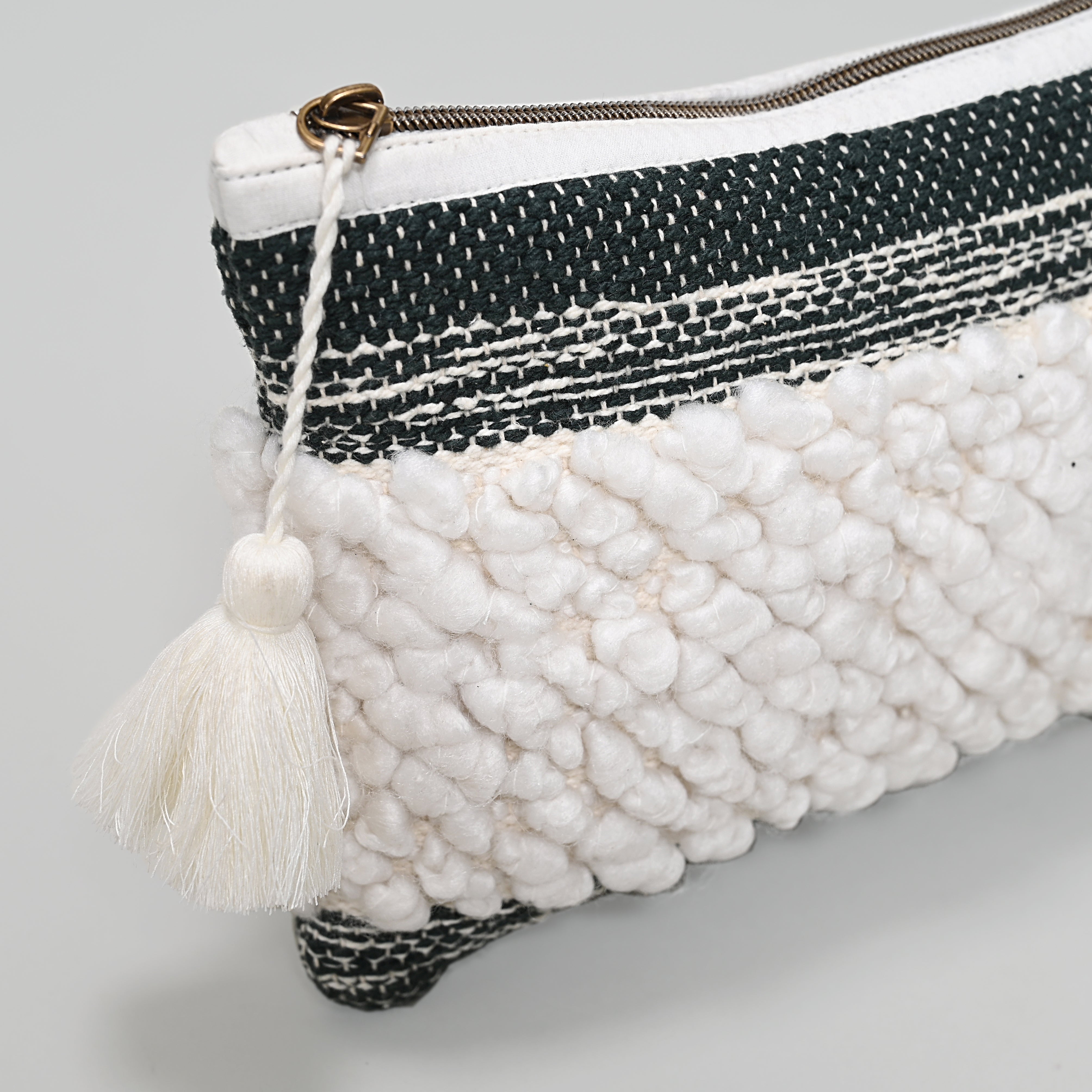 Snow Pouch