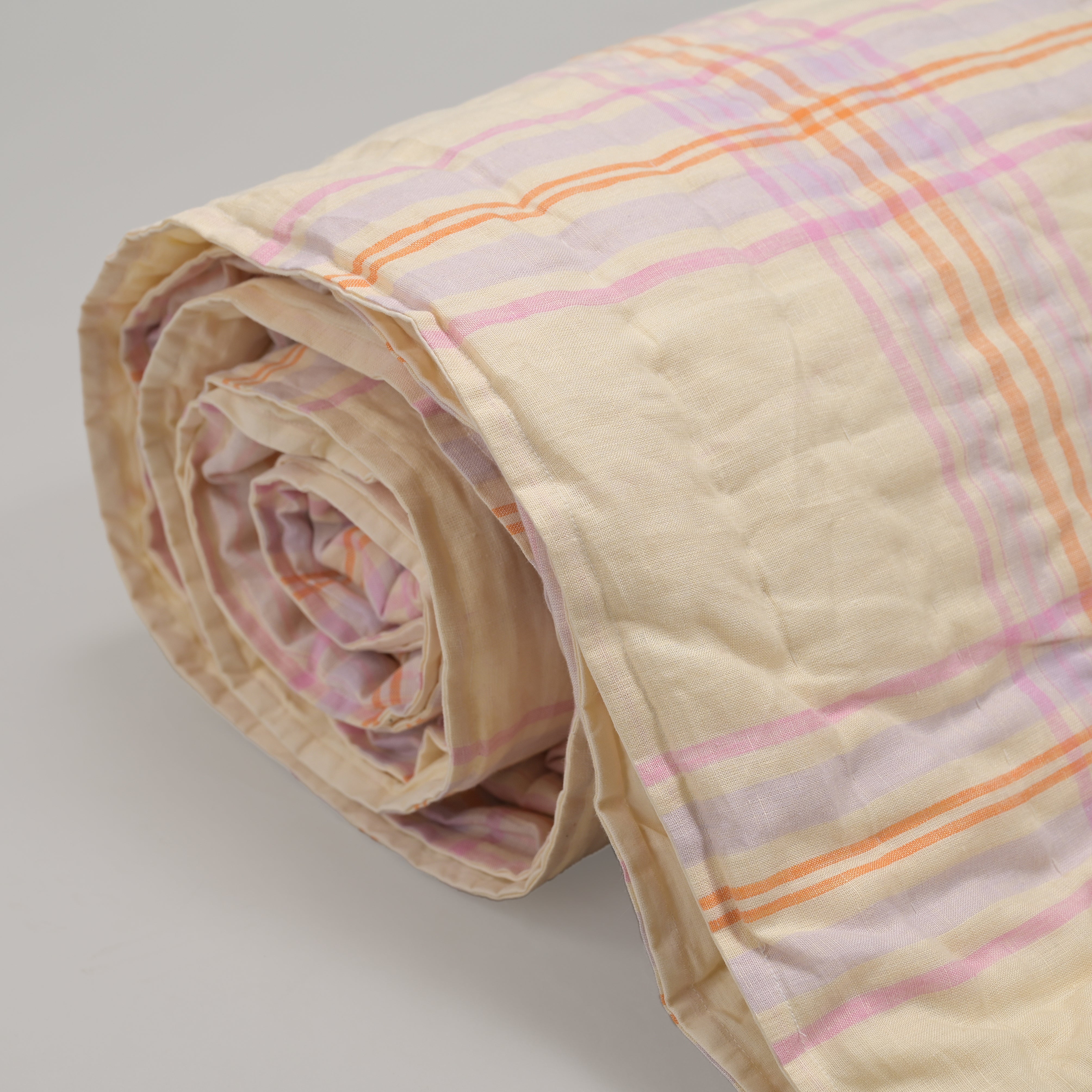 Pink Harmony Checkered Linen Quilt