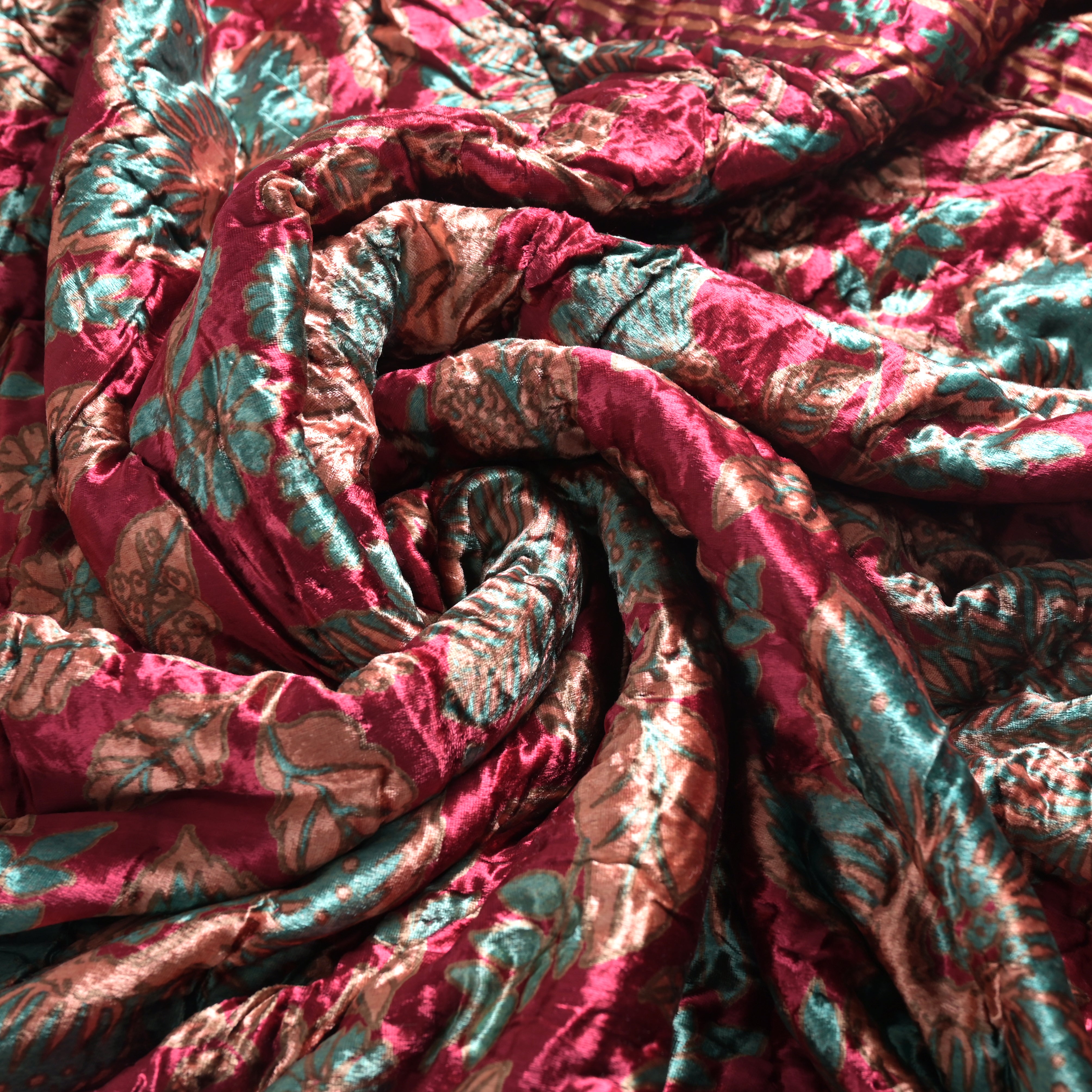 Winter Floral Velvet Blush Quilt