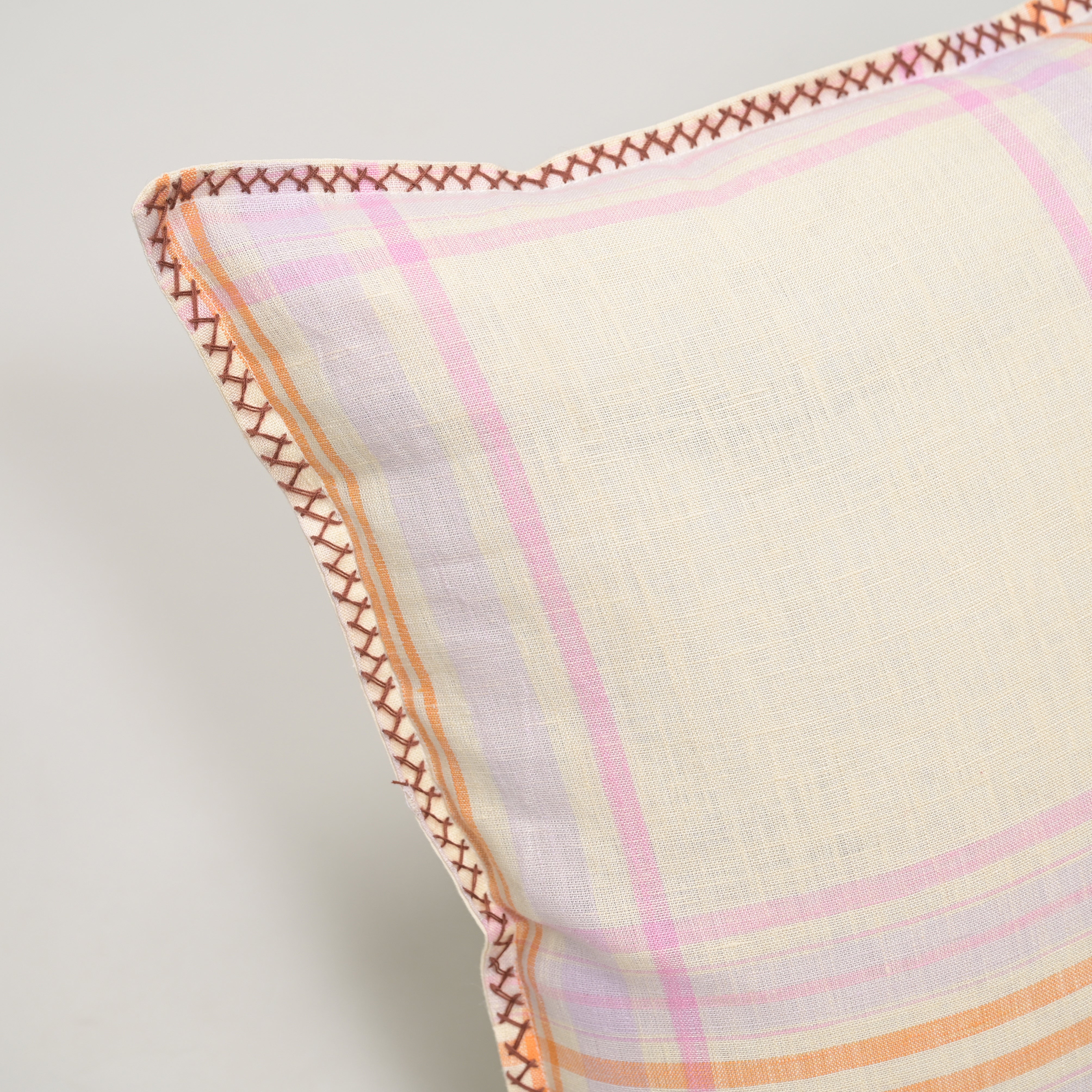 Linen Edge Elegance Cushion Cover