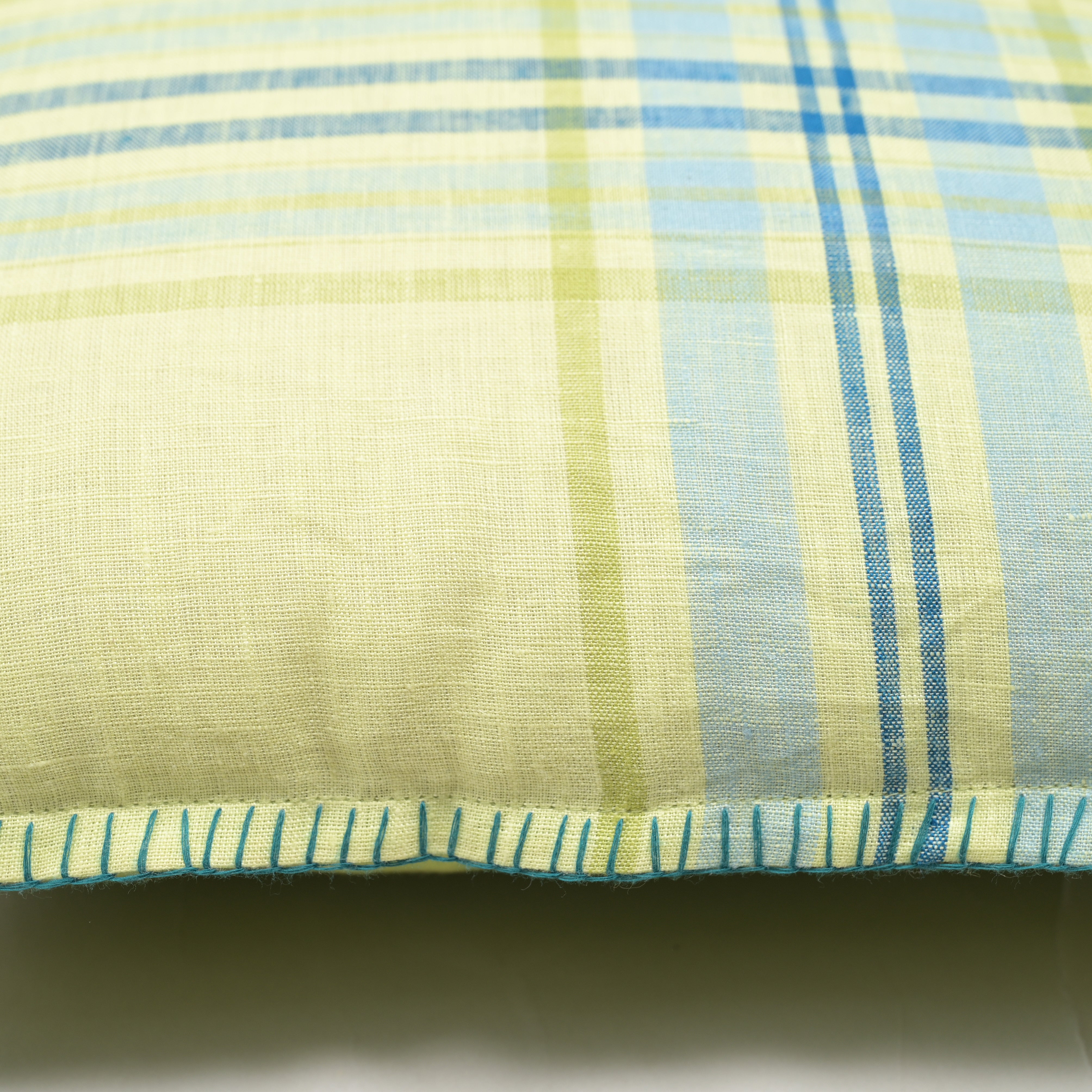 Linen Edge Elegance Cushion Cover