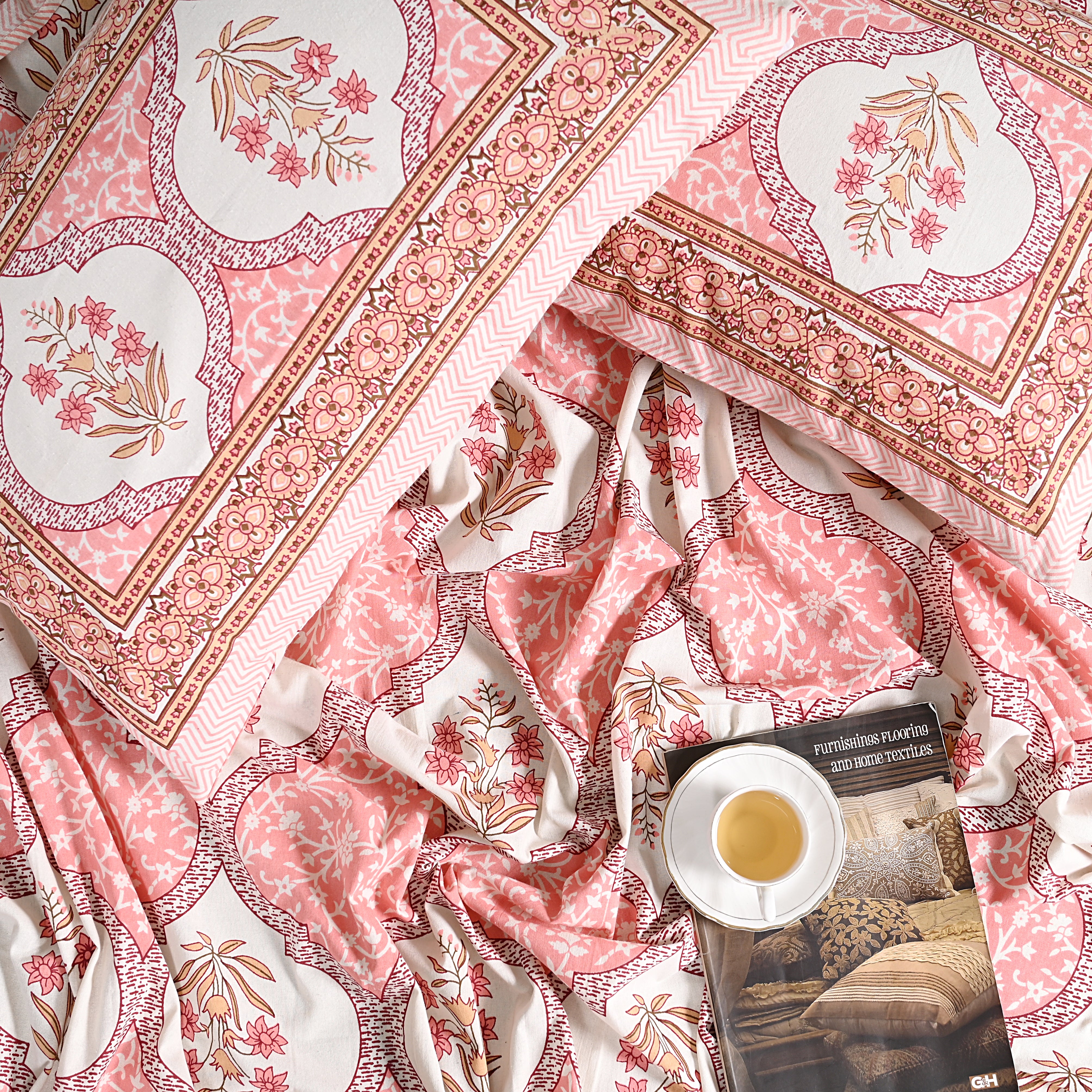 Bouquet Pink Bed Sheet