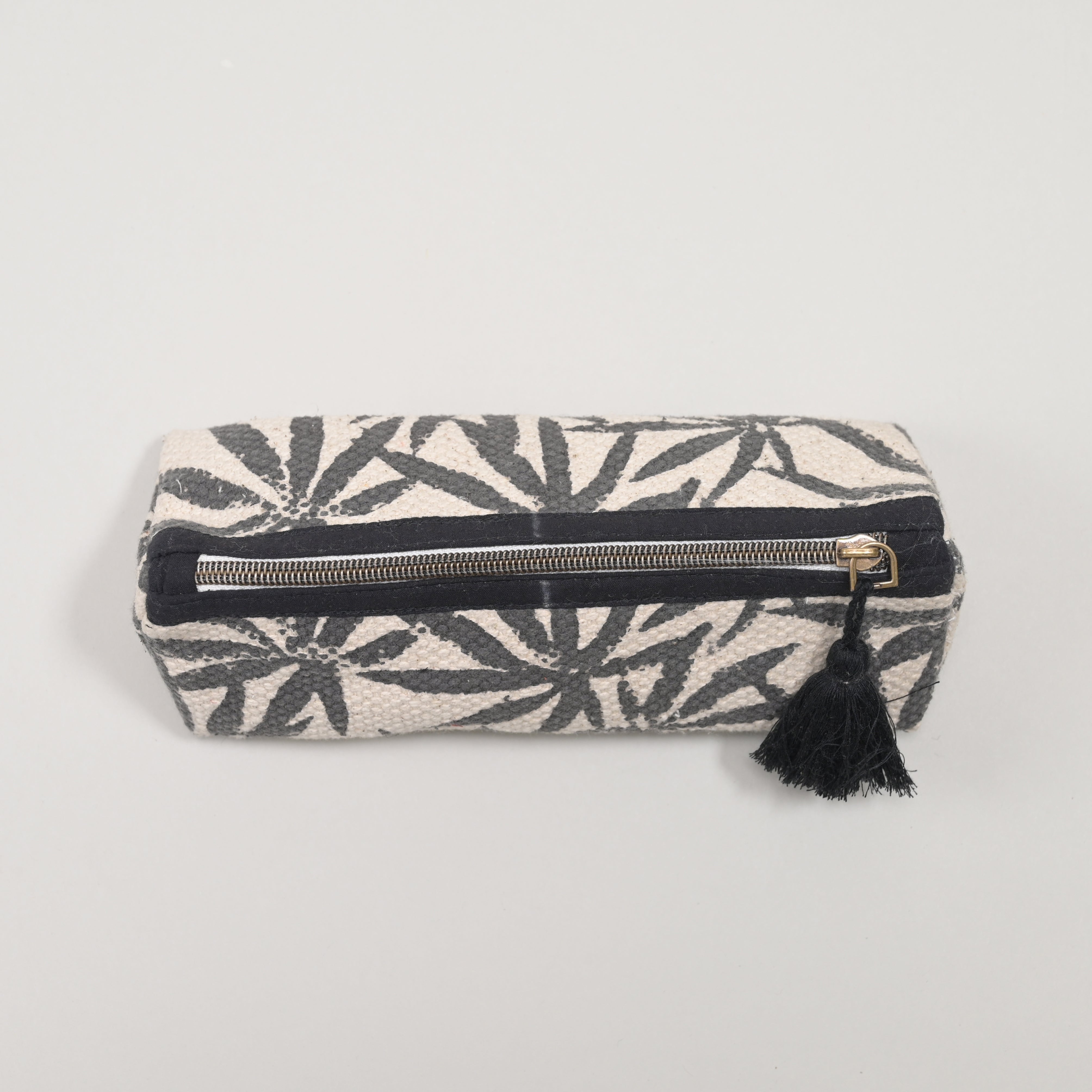 Everyday Essentials: Stationery Pouch