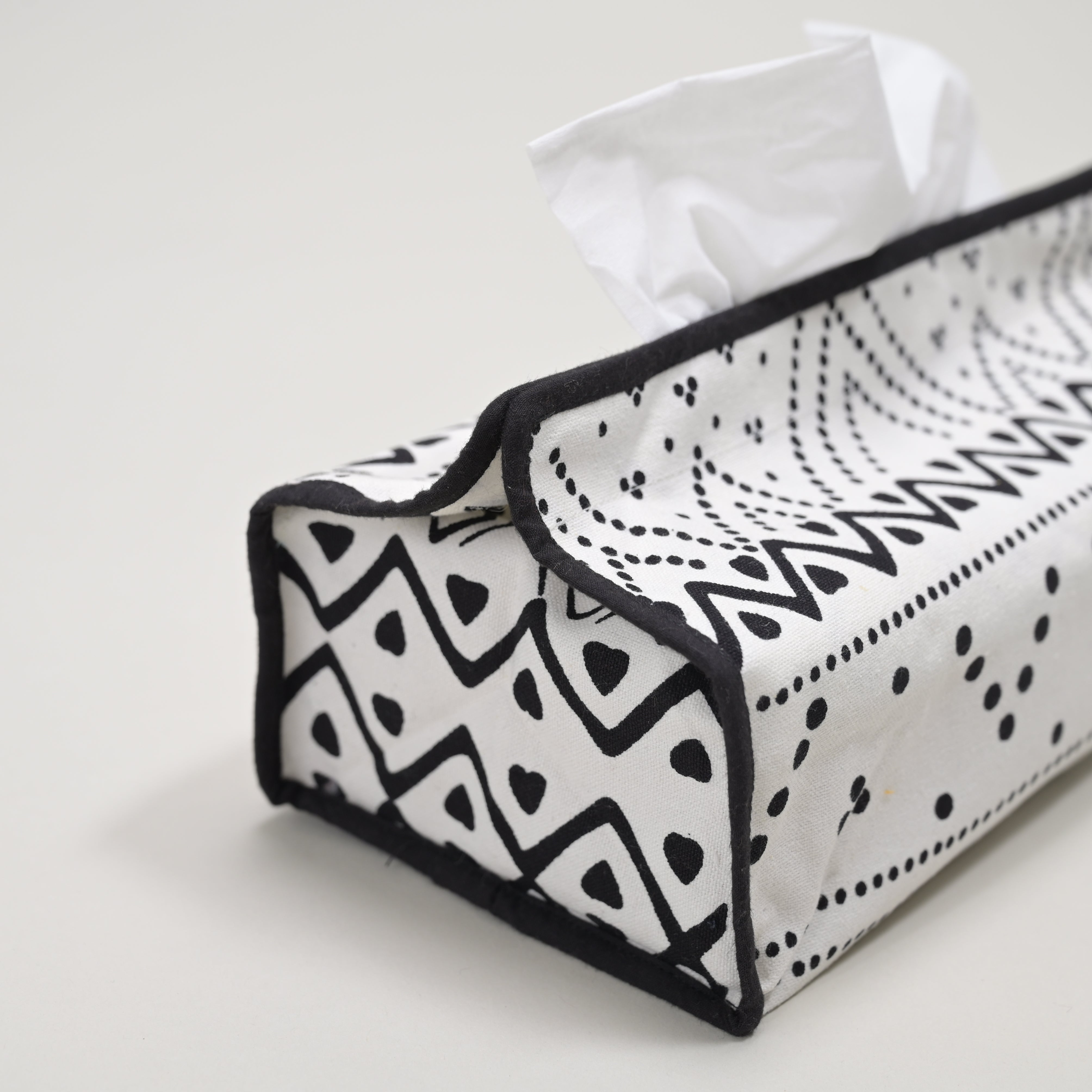 Everyday Essentials: Universal Tissue Box Cover