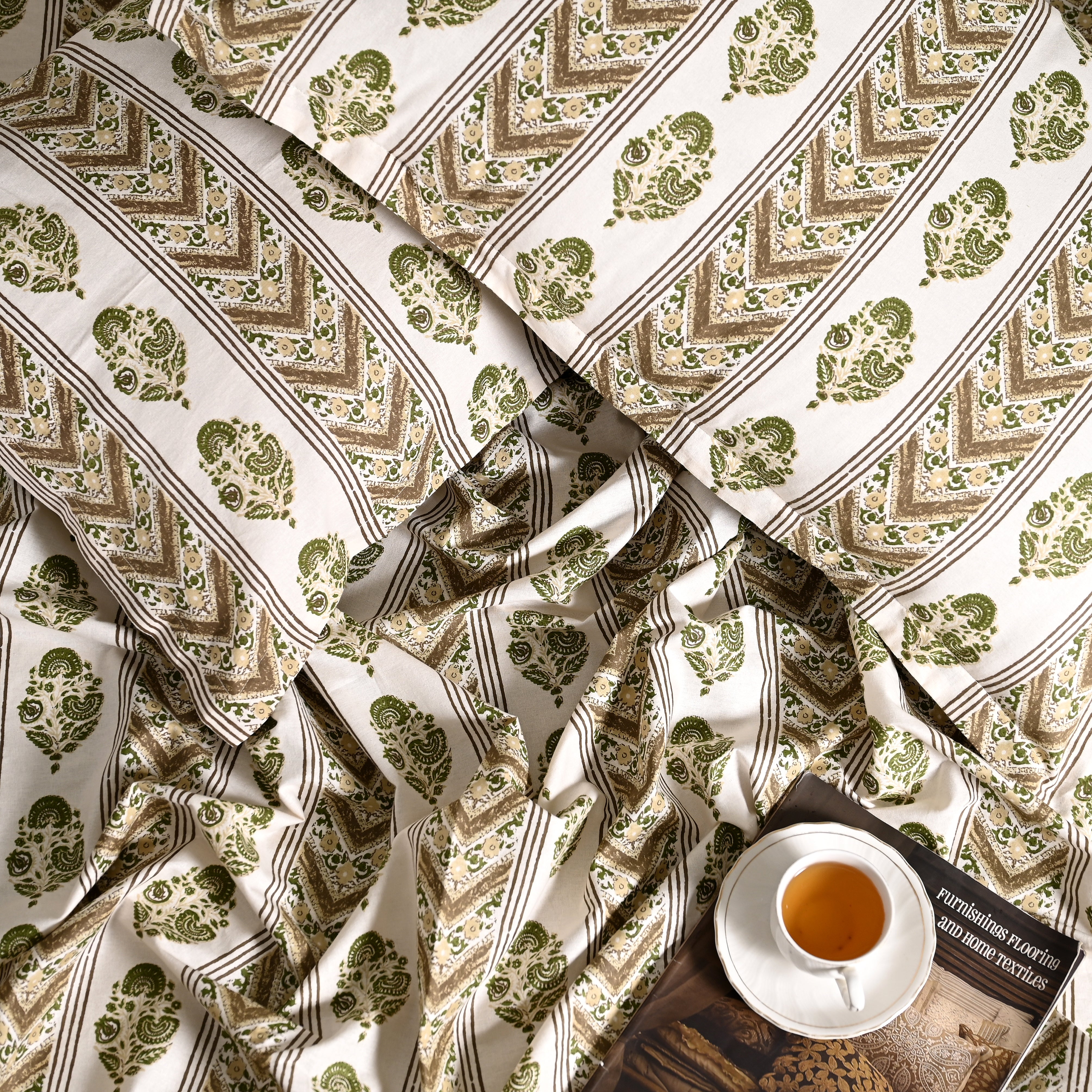 Rajvi Stria King Size Cotton Bed Sheet Set