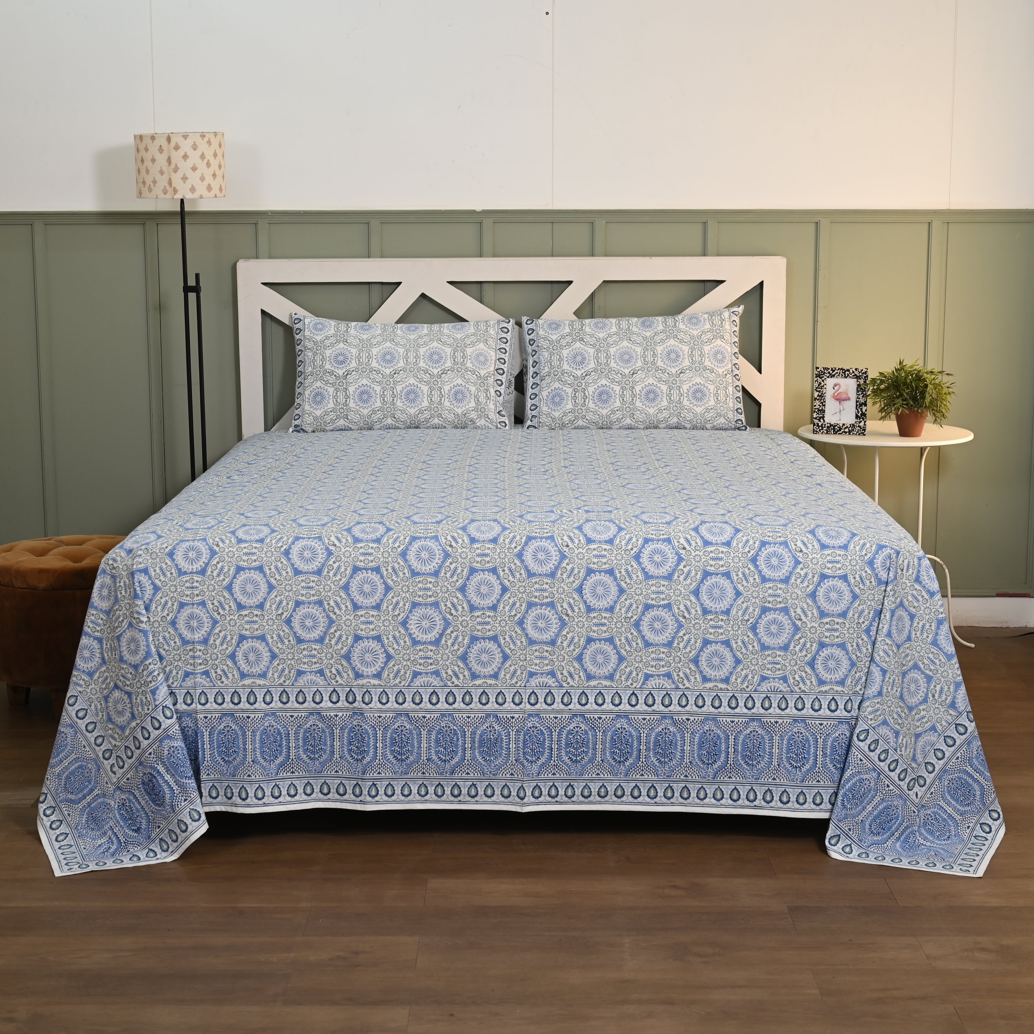 Splendour King Size Block Printed Cotton Bed Sheet Set