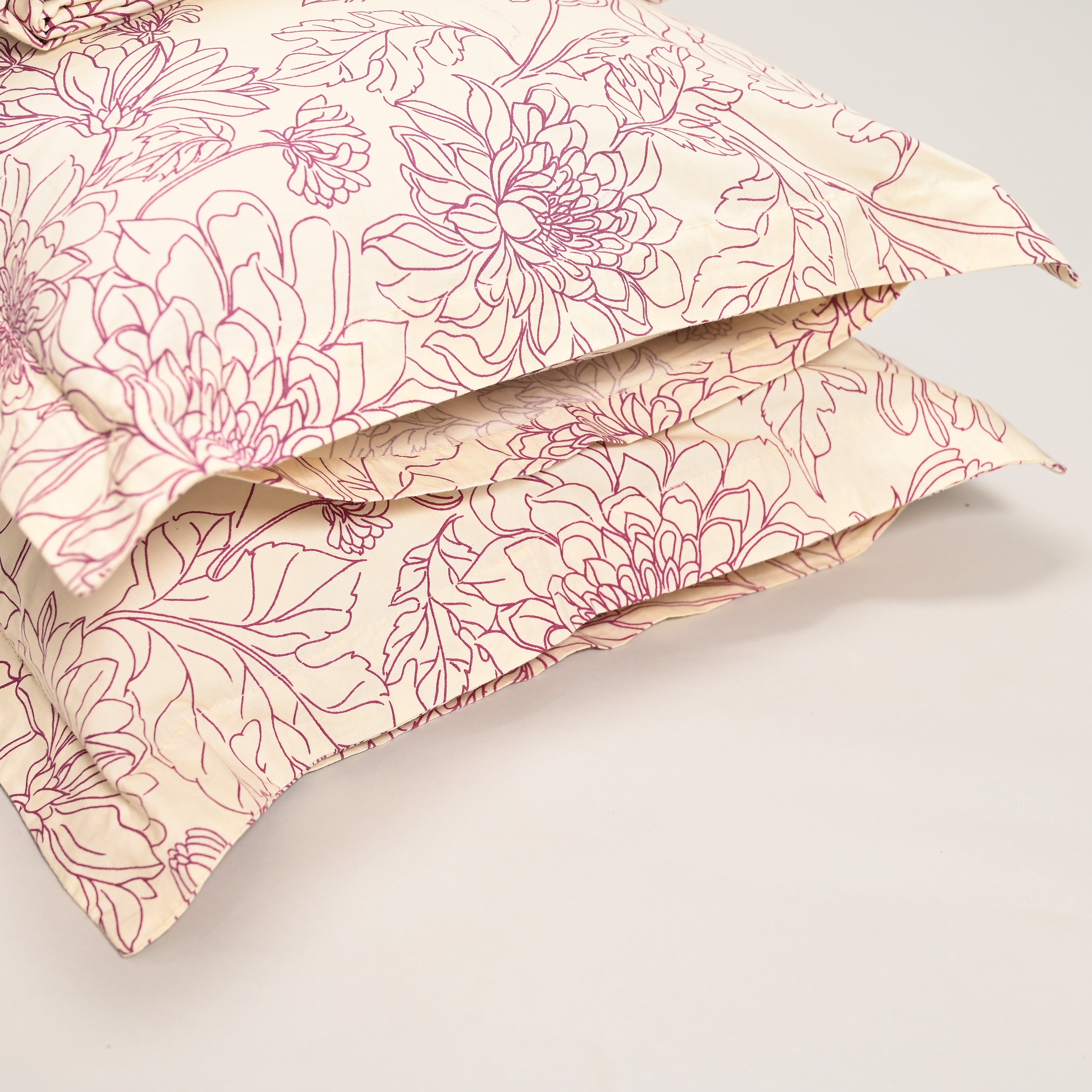 Regal Delia Dreams 300 TC Luxury Cotton Sheets – Premium Printed Bedding Set