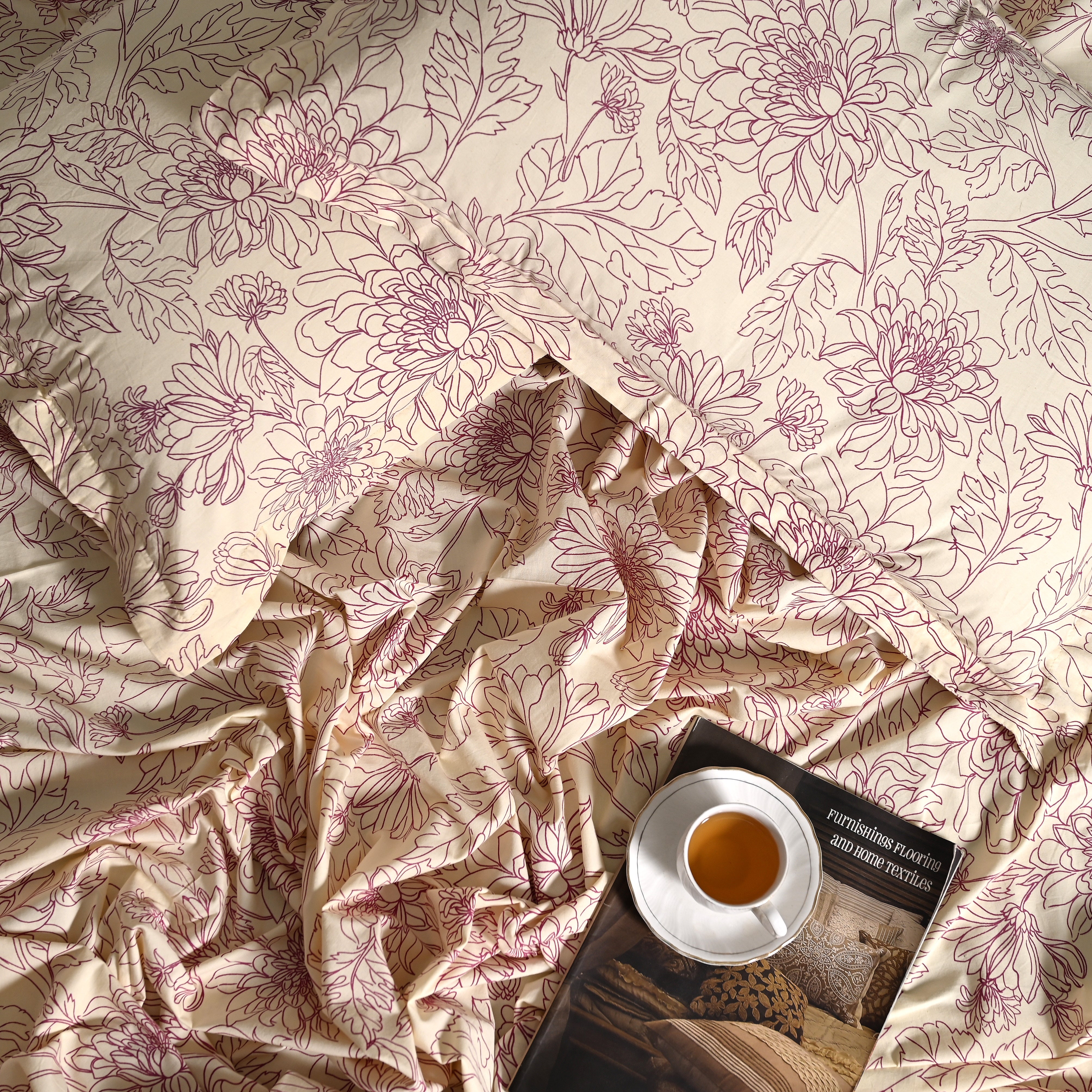 Regal Delia Dreams 300 TC Luxury Cotton Sheets – Premium Printed Bedding Set