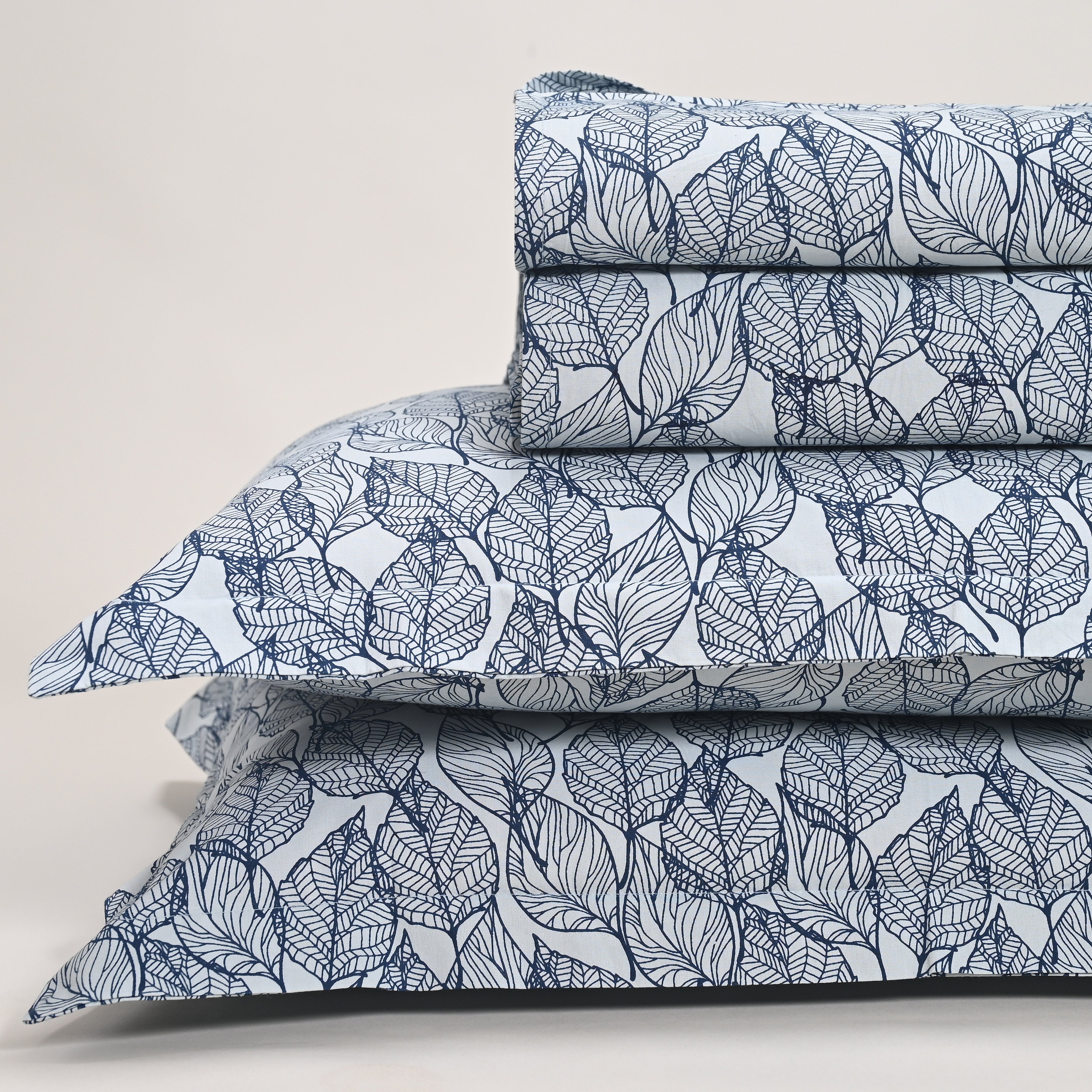 Regal Urban Leaf 300 TC Luxury Cotton Sheets – Premium Printed Bedding Set