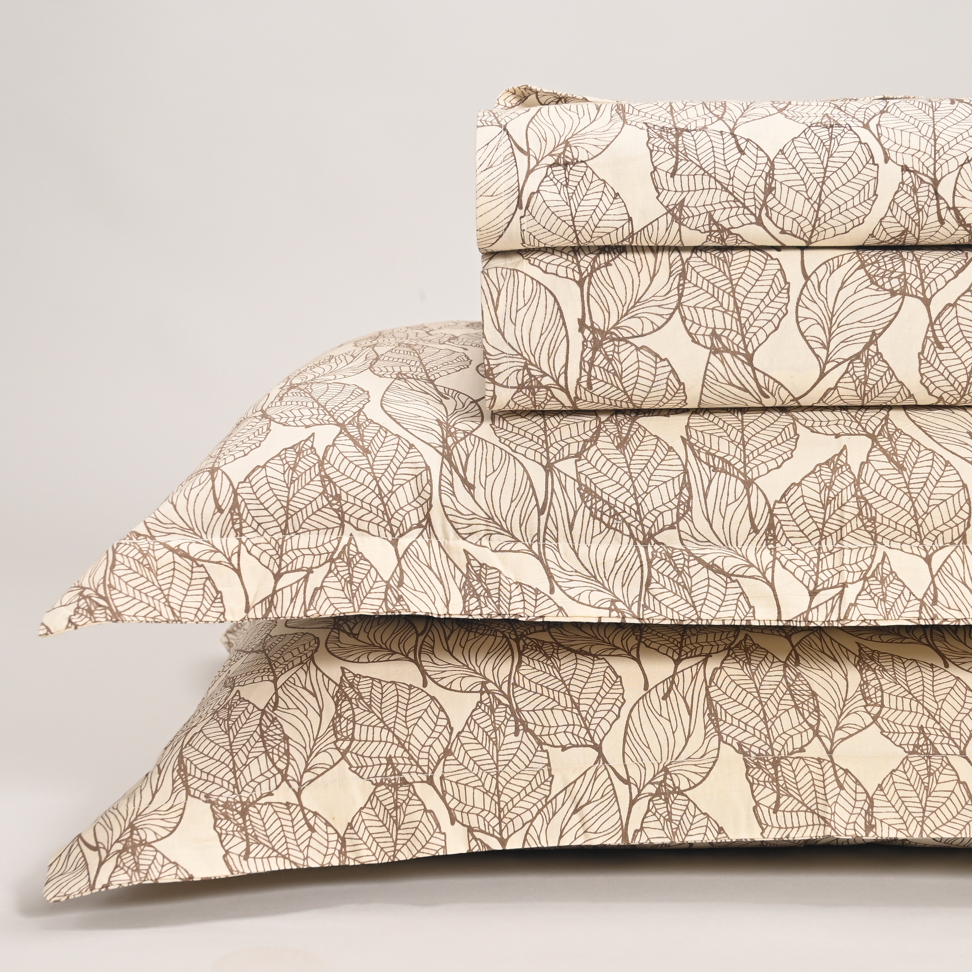 Regal Urban Leaf 300 TC Luxury Cotton Sheets – Premium Printed Bedding Set