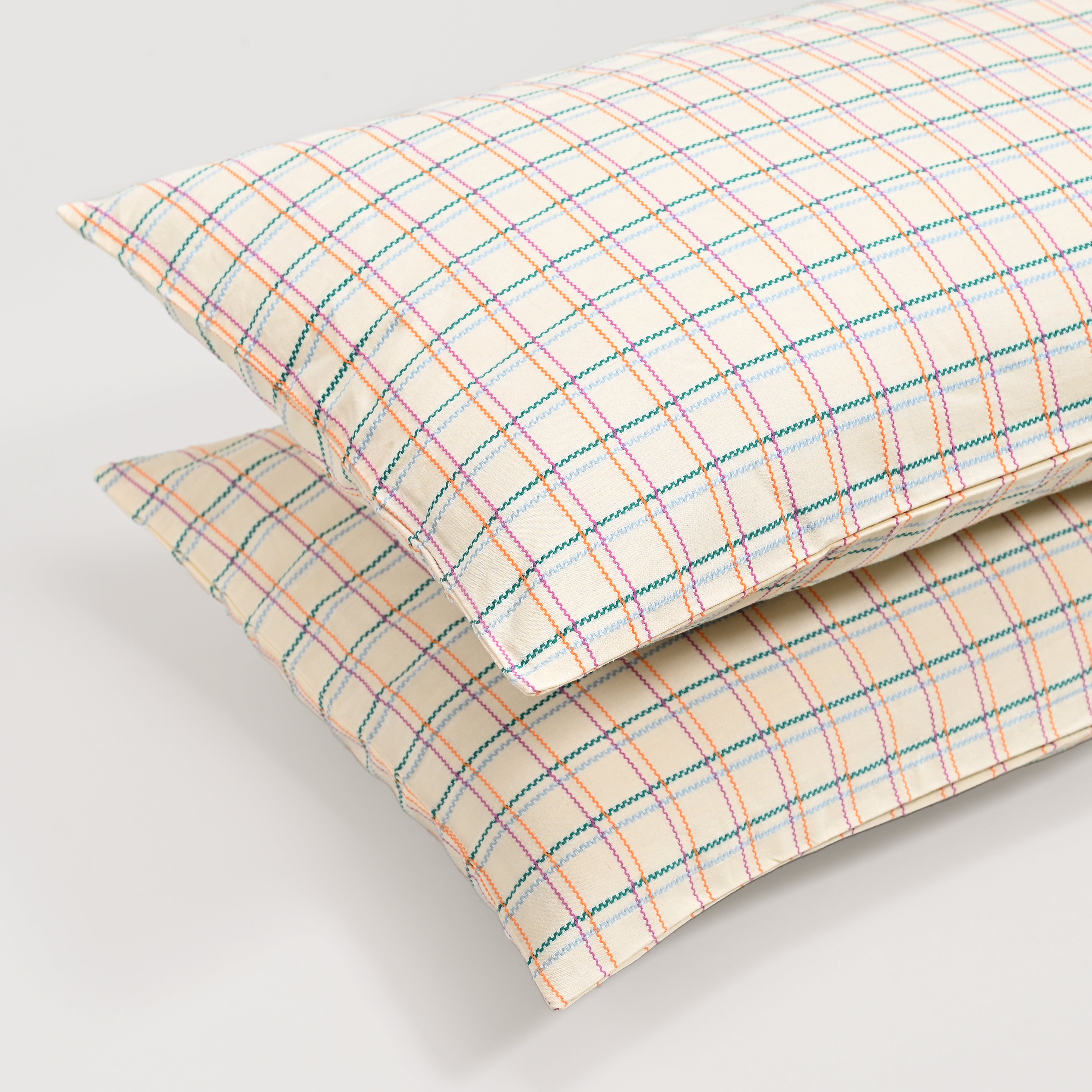 Wavy Checks Pillow Cover, Set of 2