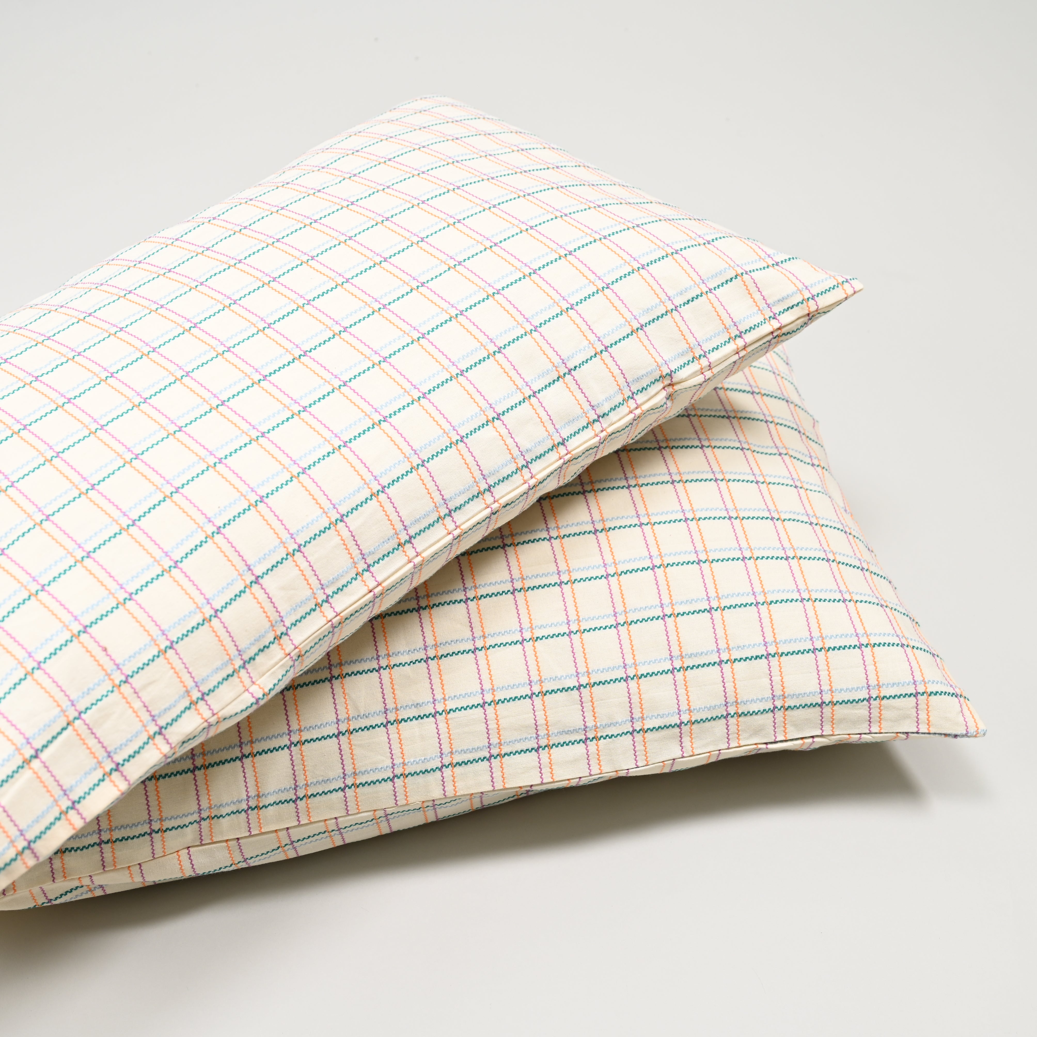 Wavy Checks Pillow Cover, Set of 2