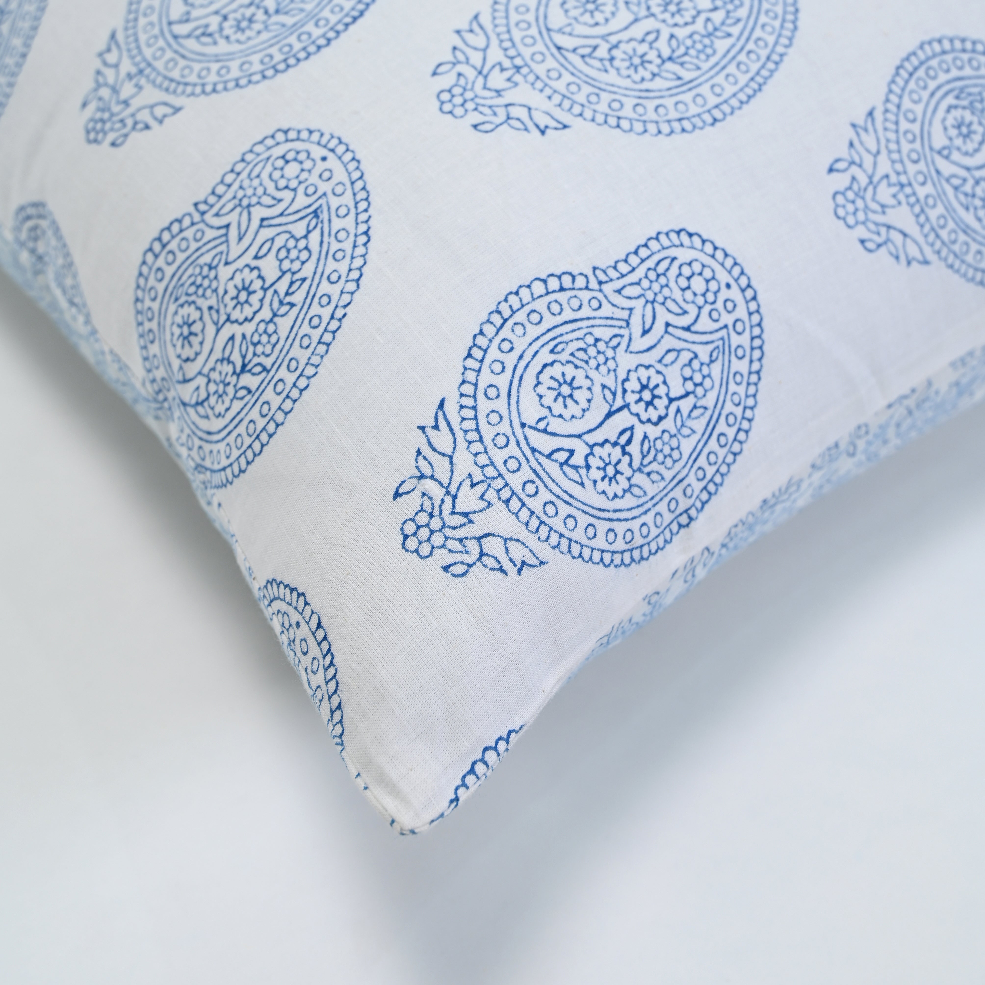 Classic Paisely Cushion Cover
